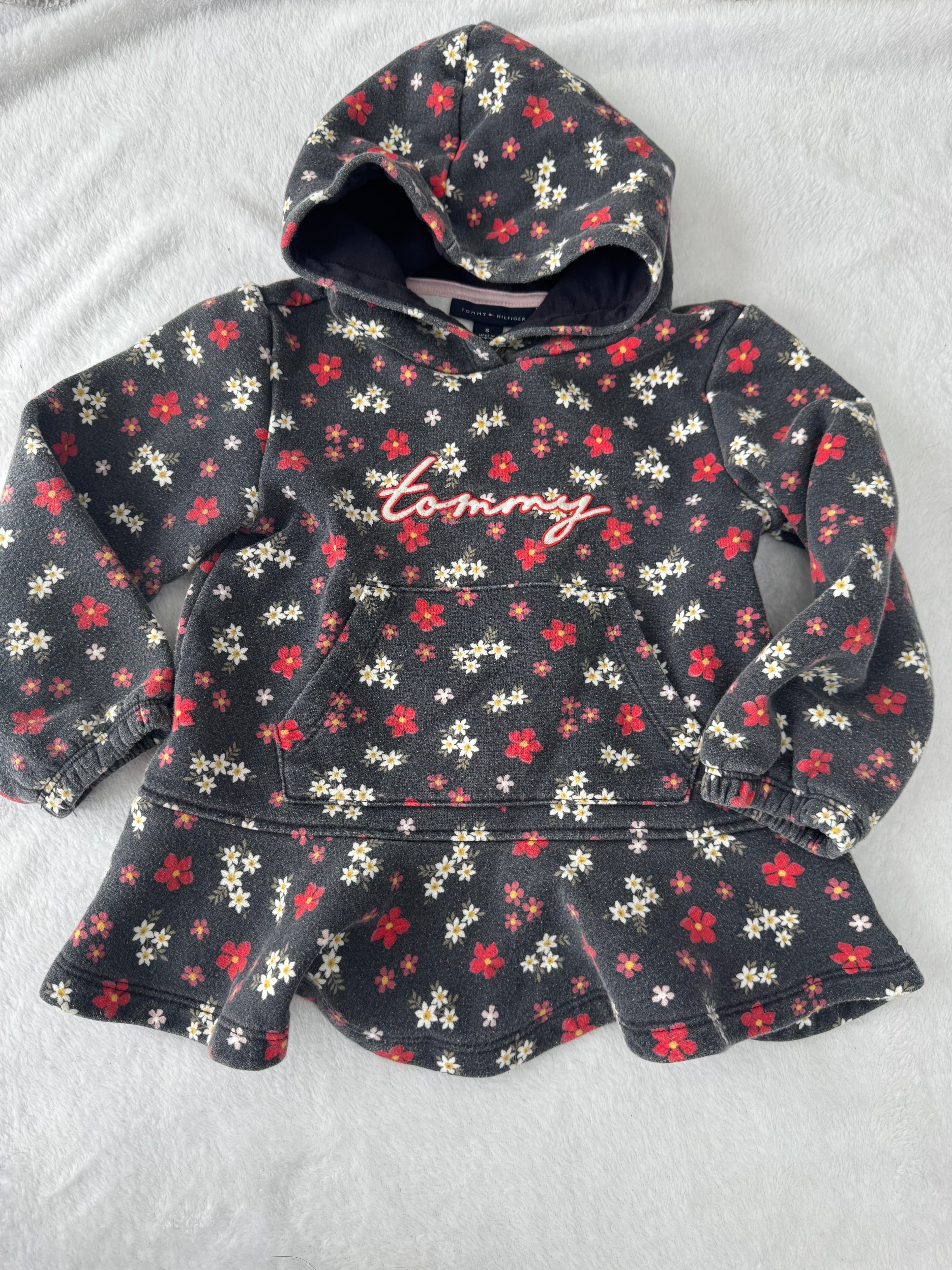 Tommy Hilfiger 5 ans *délavé, un peu mousseux