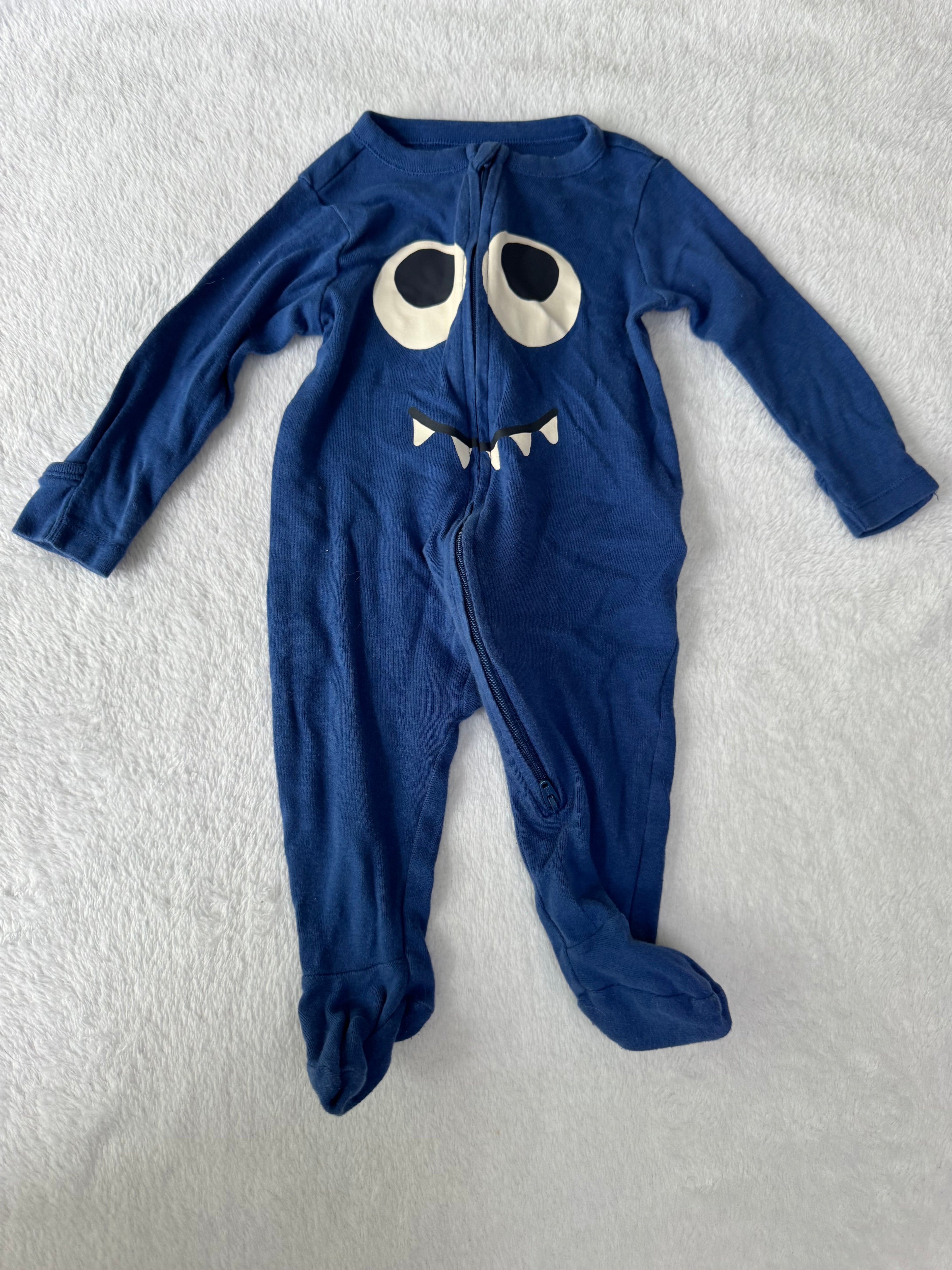 Old Navy 3-6 mois *un peu délavé