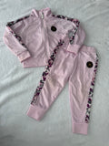 Converse 2 ans *petite tache sur veste + pantalons brunis aux genoux