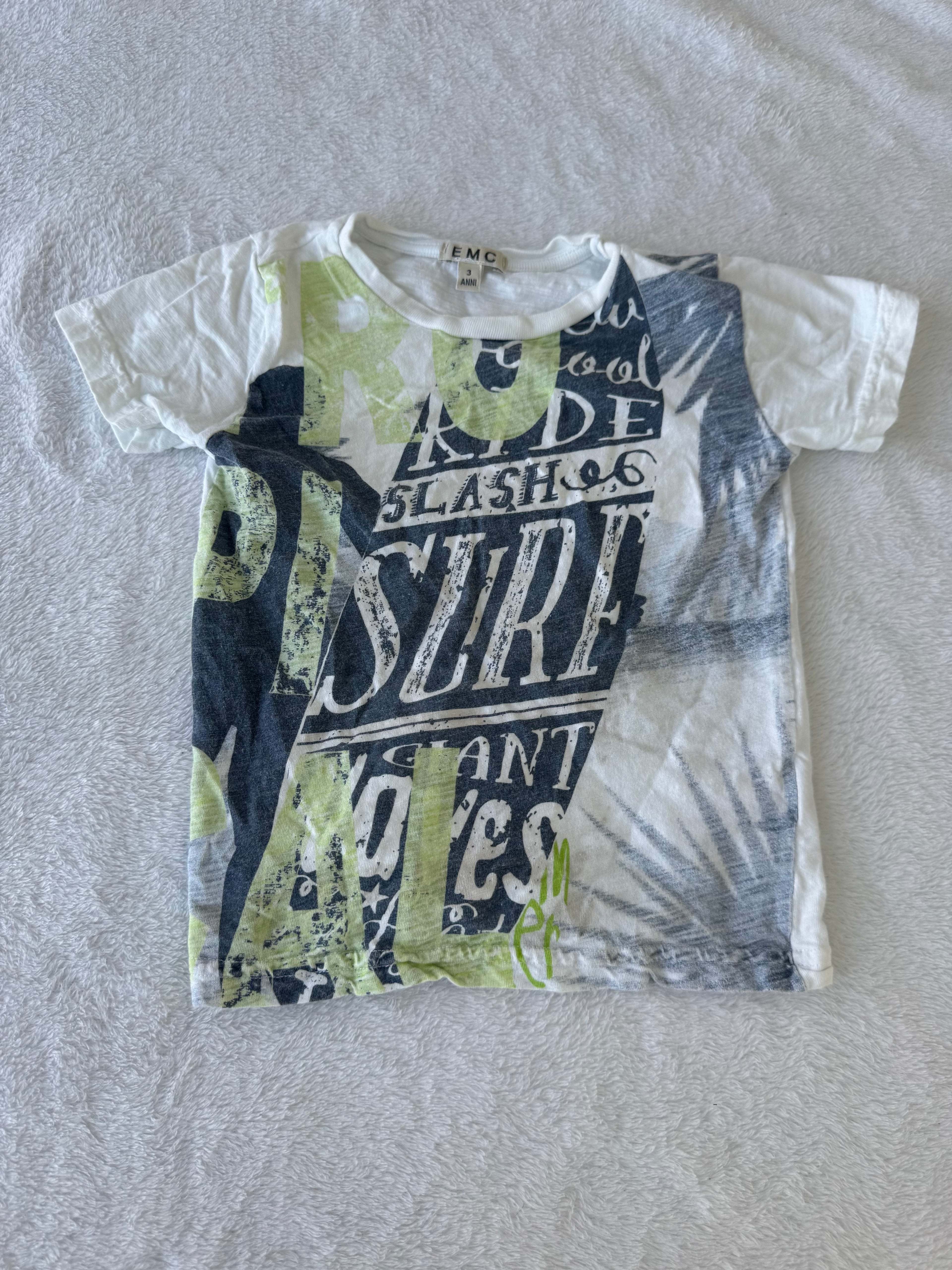 EMC 3 ans *taché