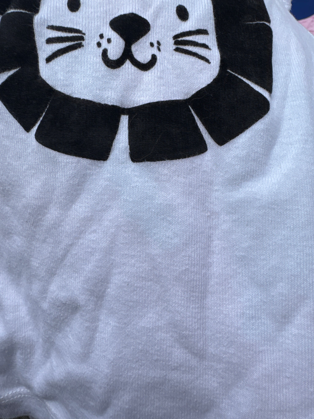 Carters 6 mois *petites taches