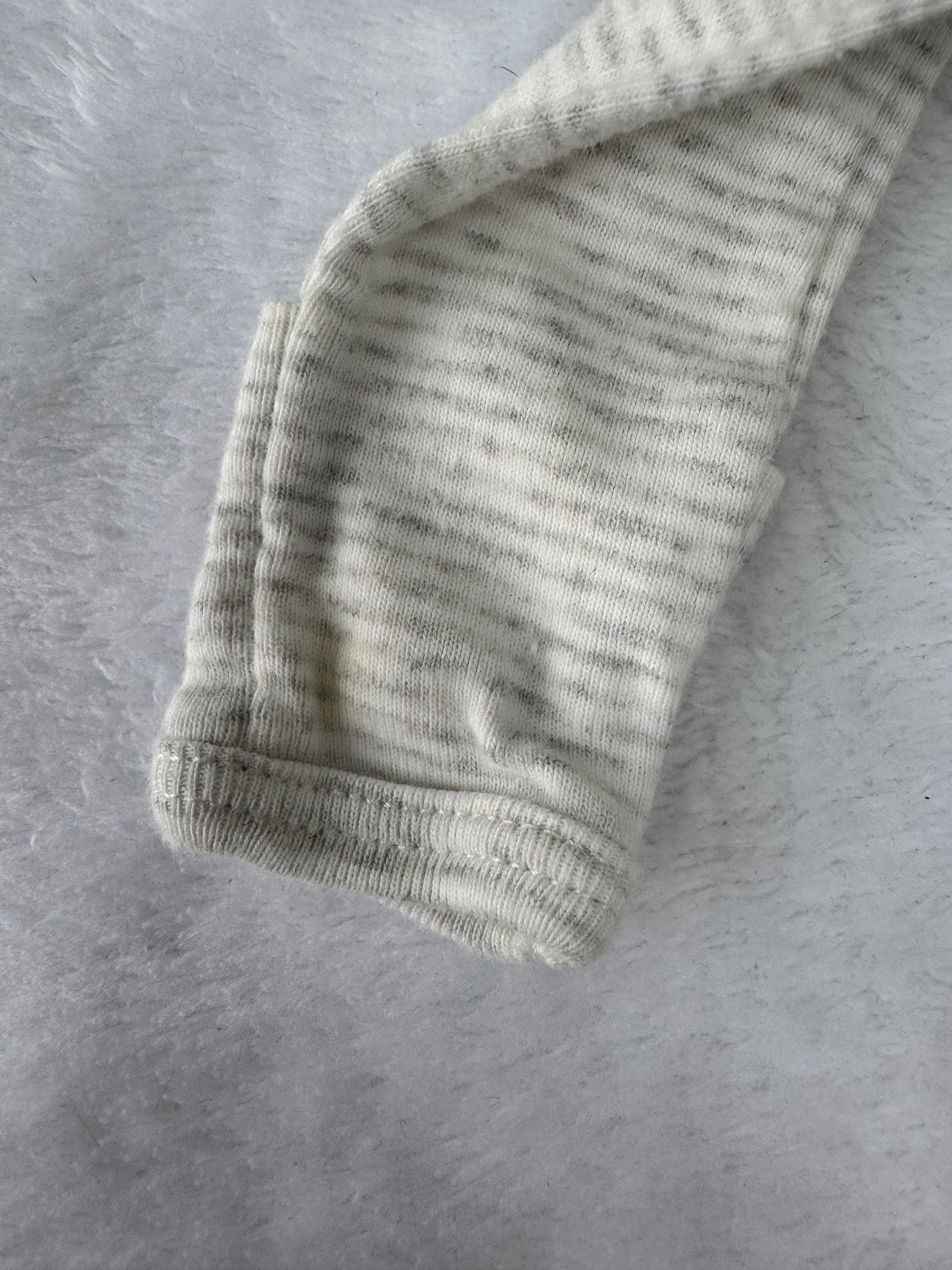 Carter’s prématuré *petite tache sur la manche