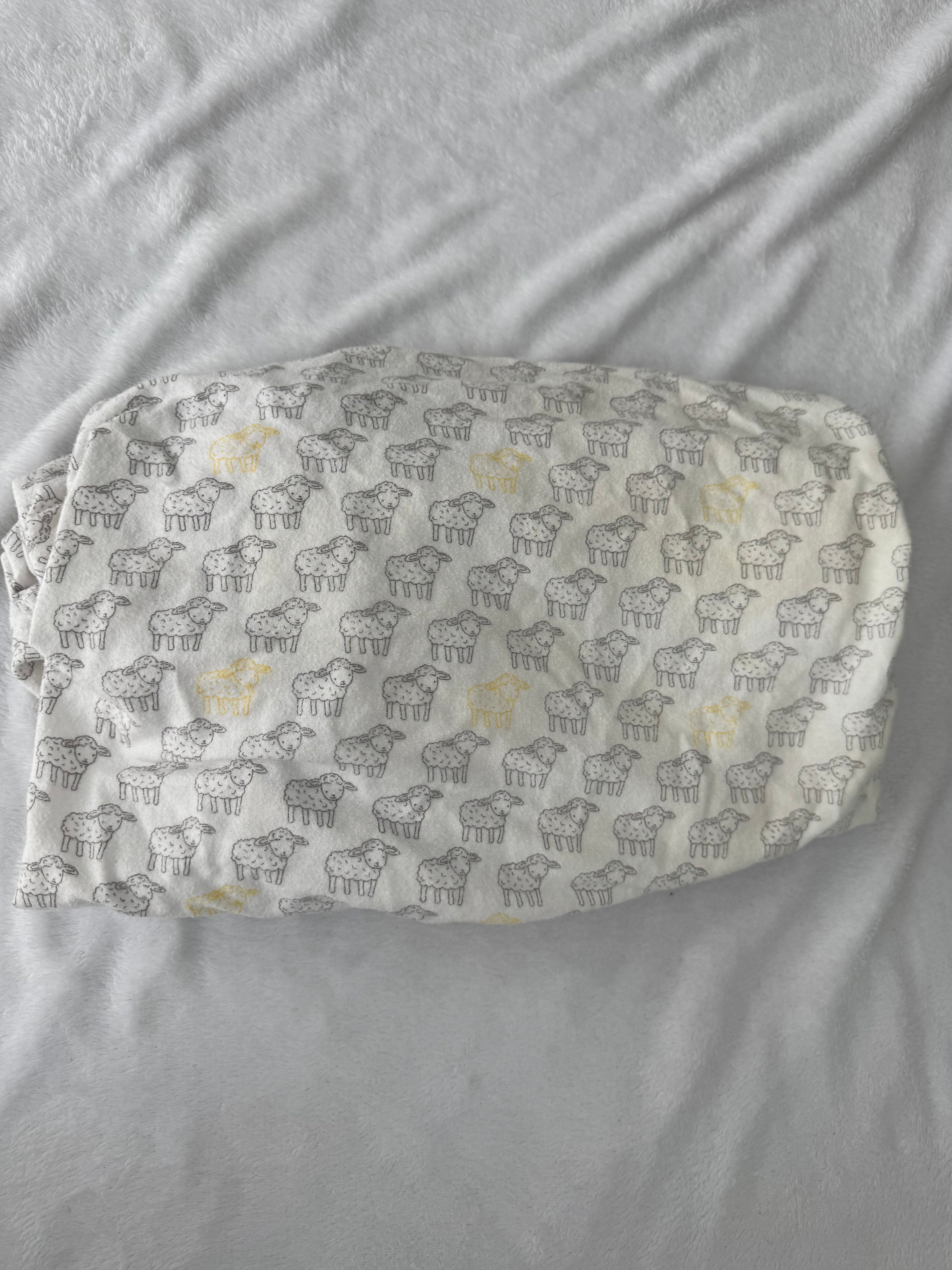 Draps bassinette *taché