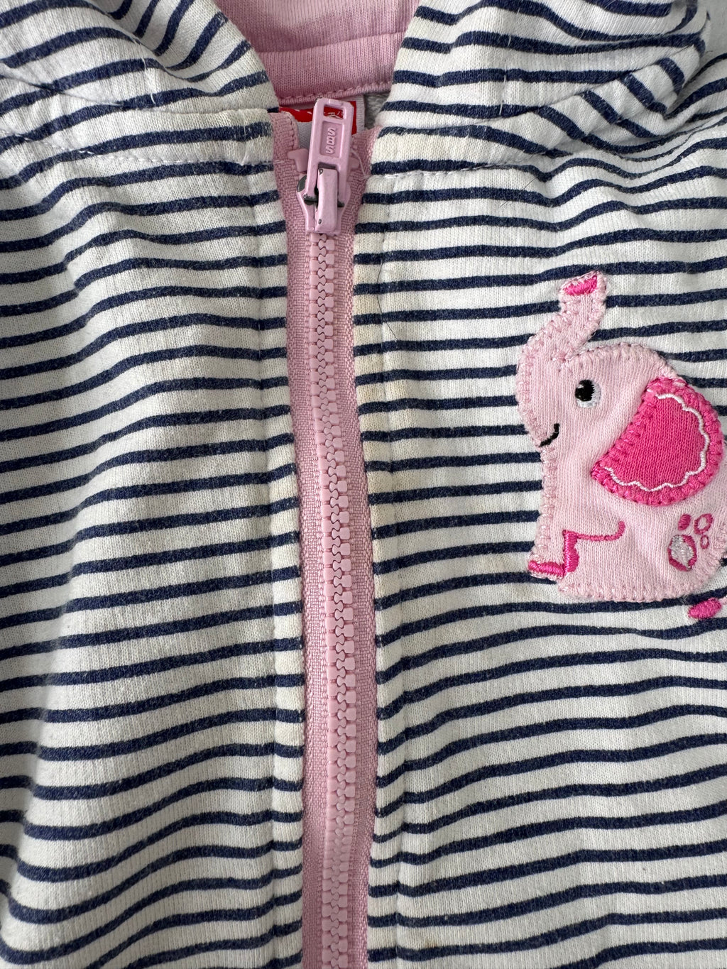 Fisher Price 18 mois *jaunie où le zip, un peu délavé
