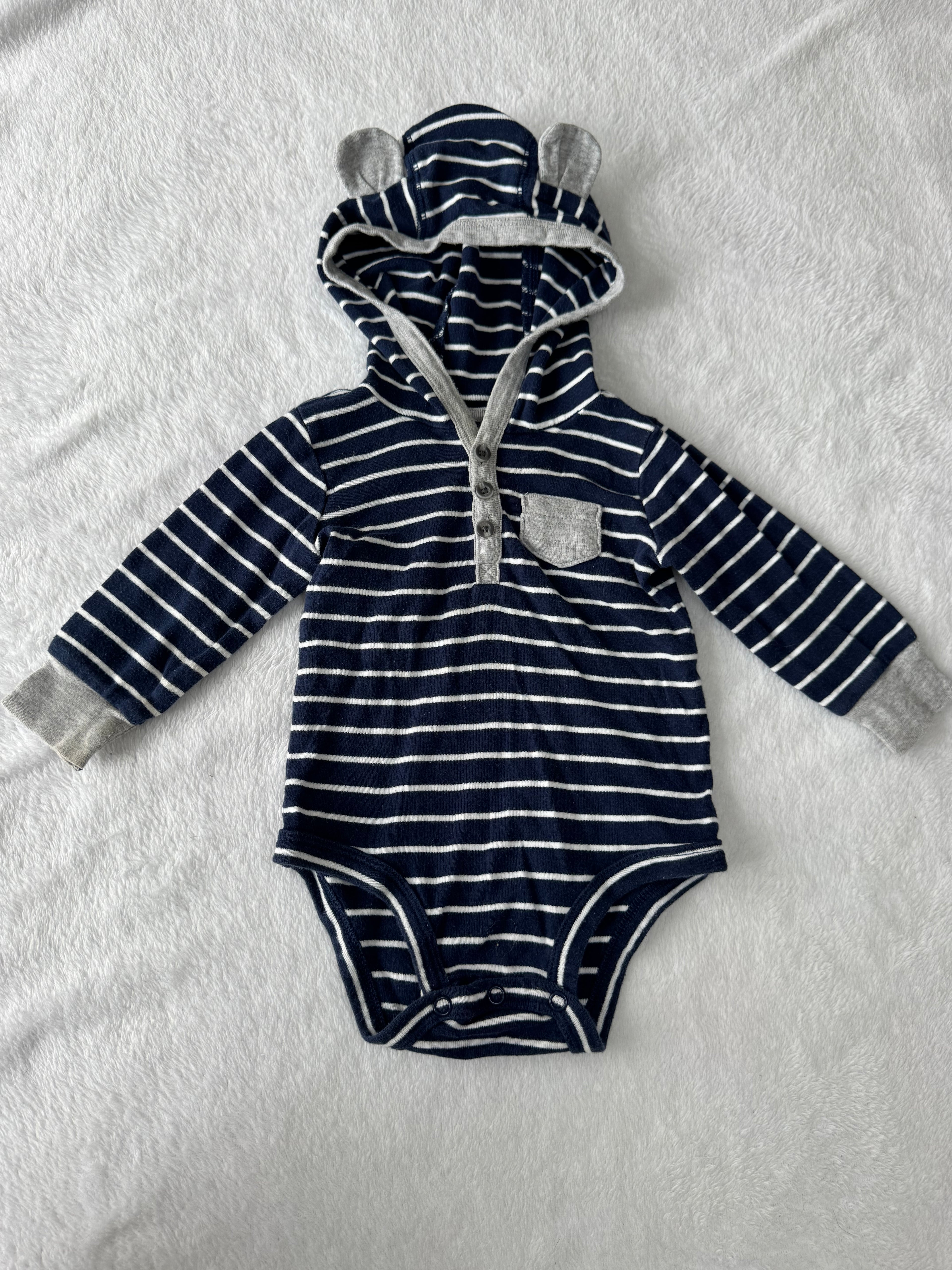 Carters 6 mois *col jauni, poignets brunis mousseux