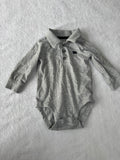 Carters 6 mois *collet jauni