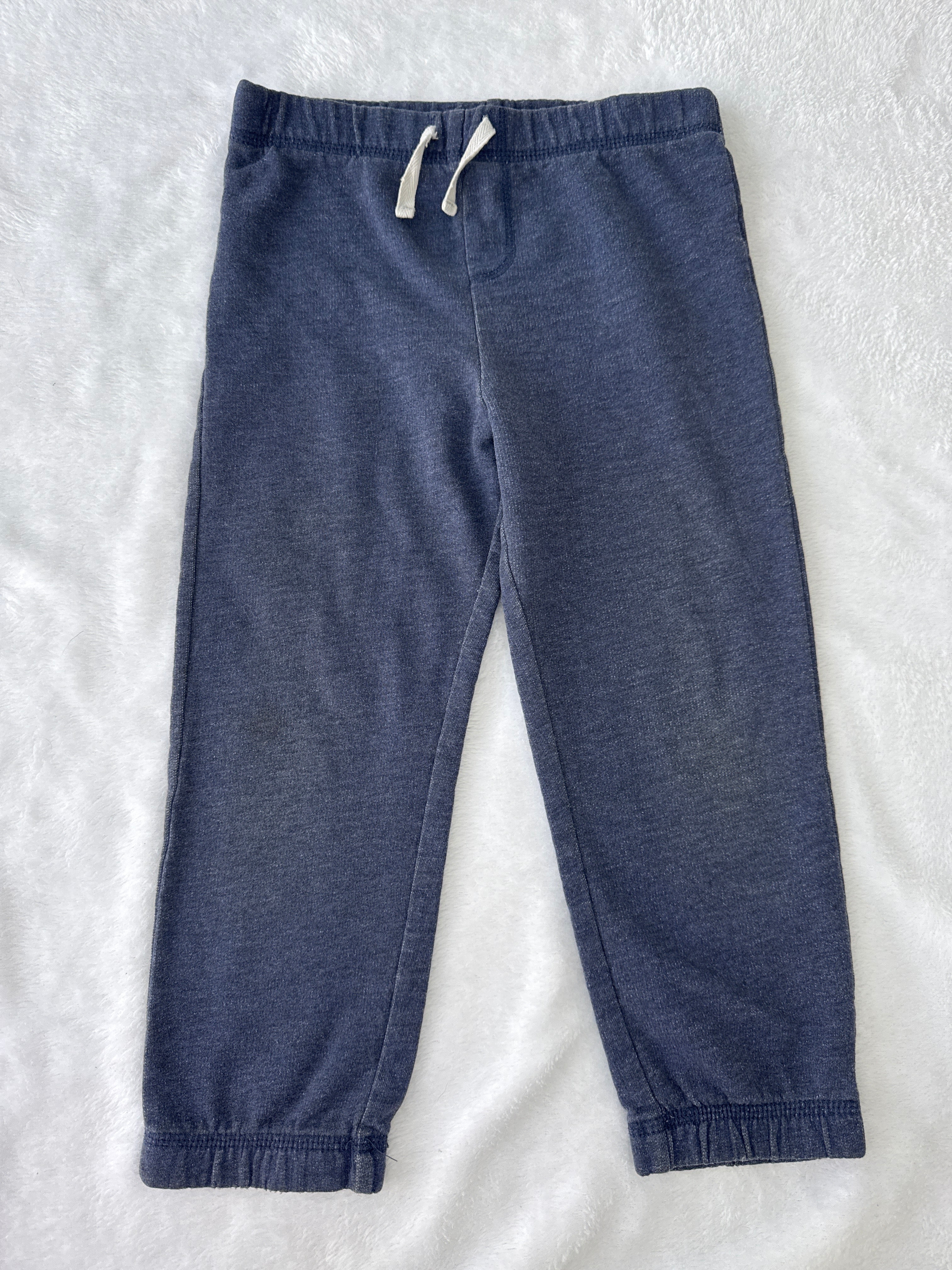 George 4 ans *genoux brunis