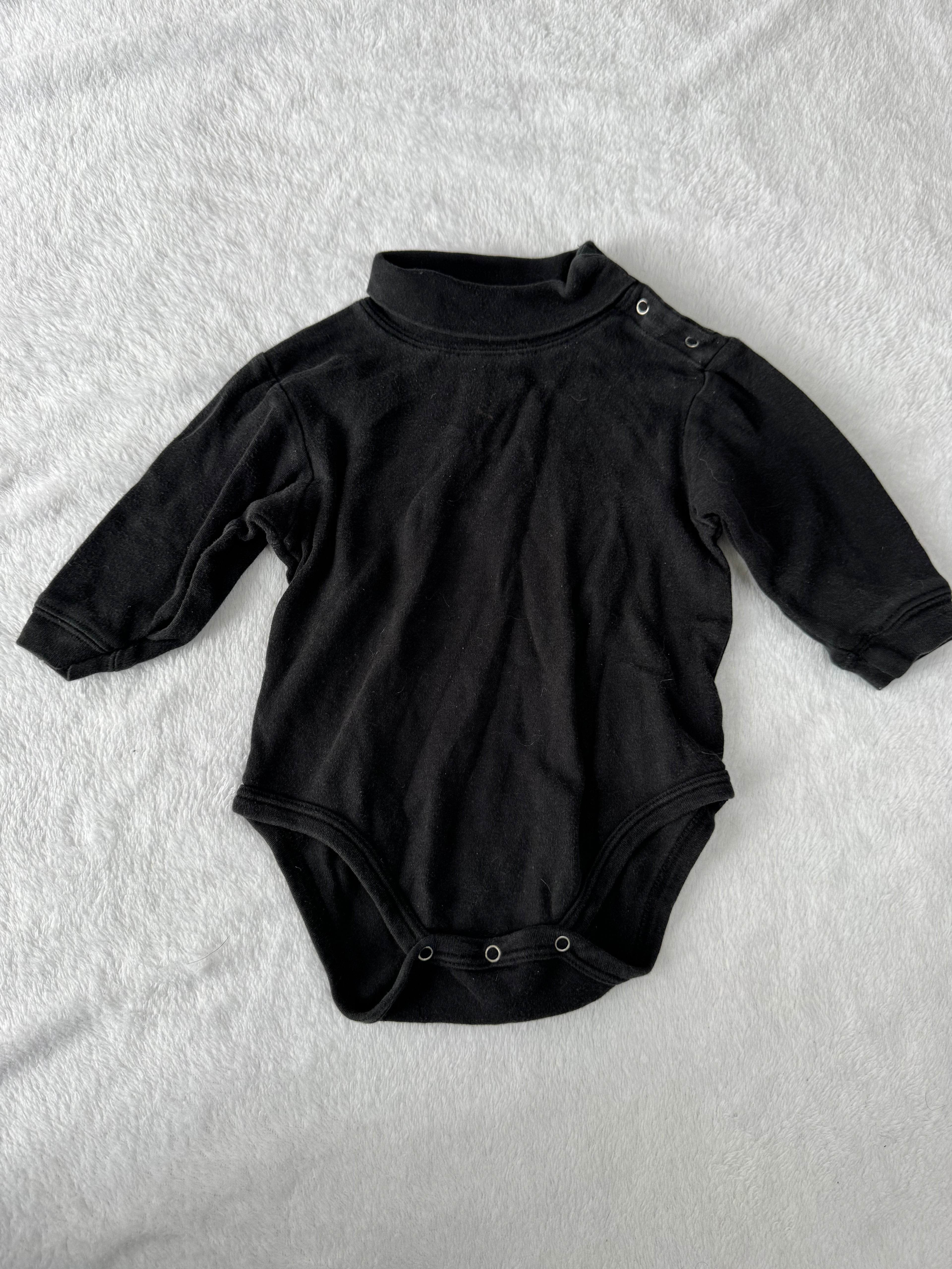 Baby gap 6-12 mois *mini tache, délavé, un peu mousseux