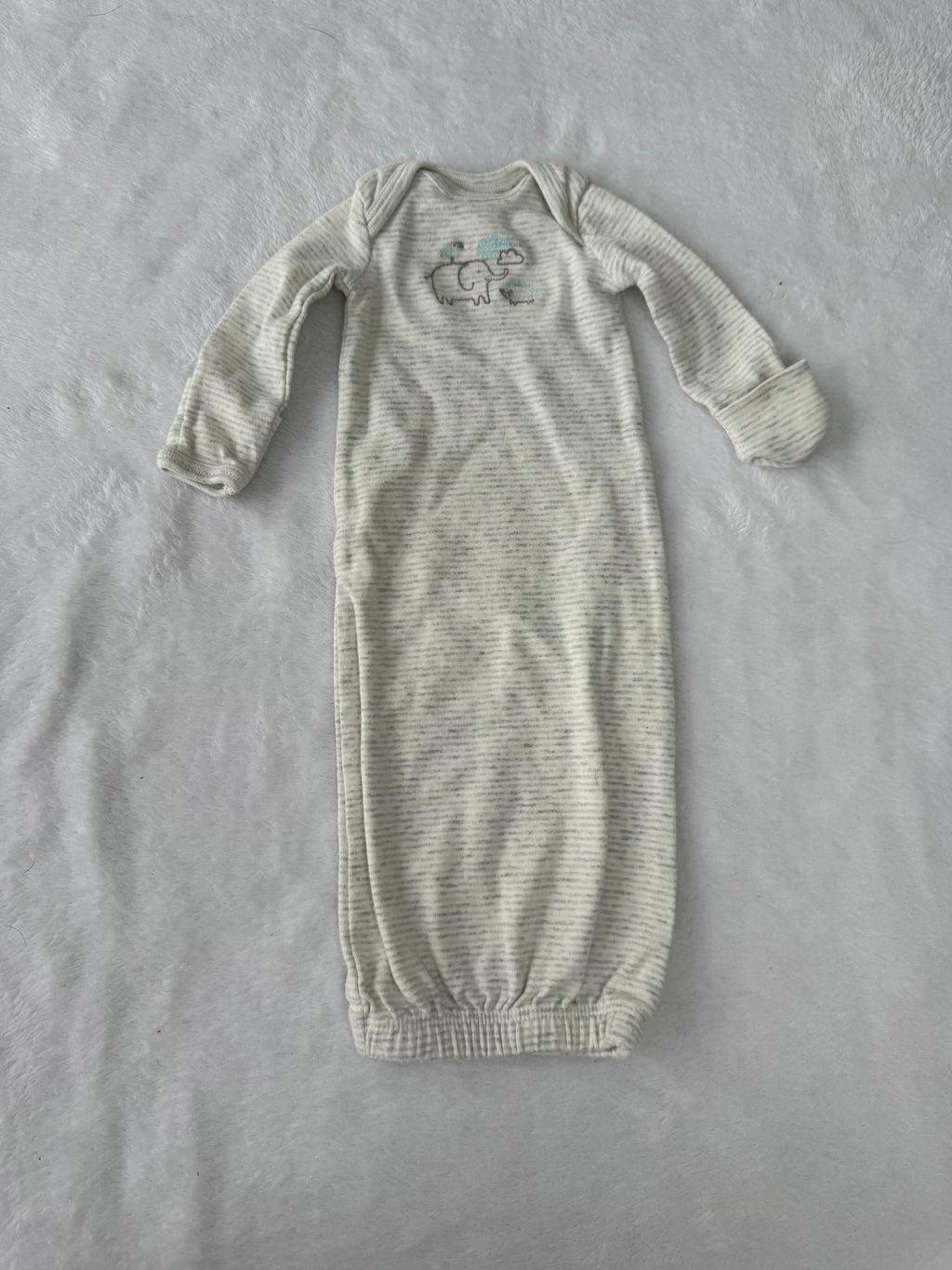 Carter’s prématuré *petite tache sur la manche