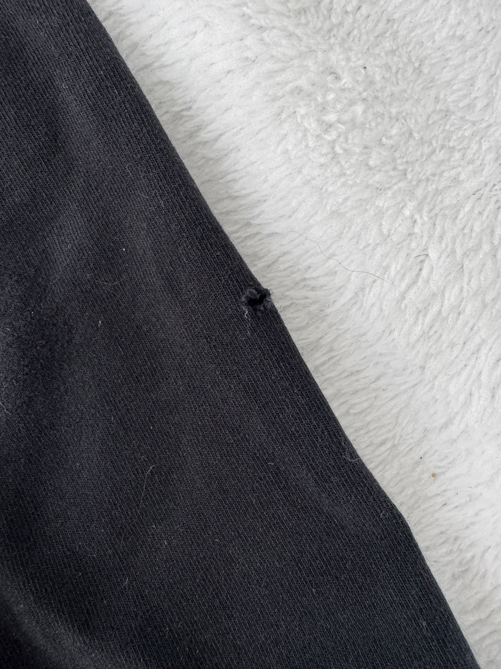 Old Navy 12-18 mois *petit trou