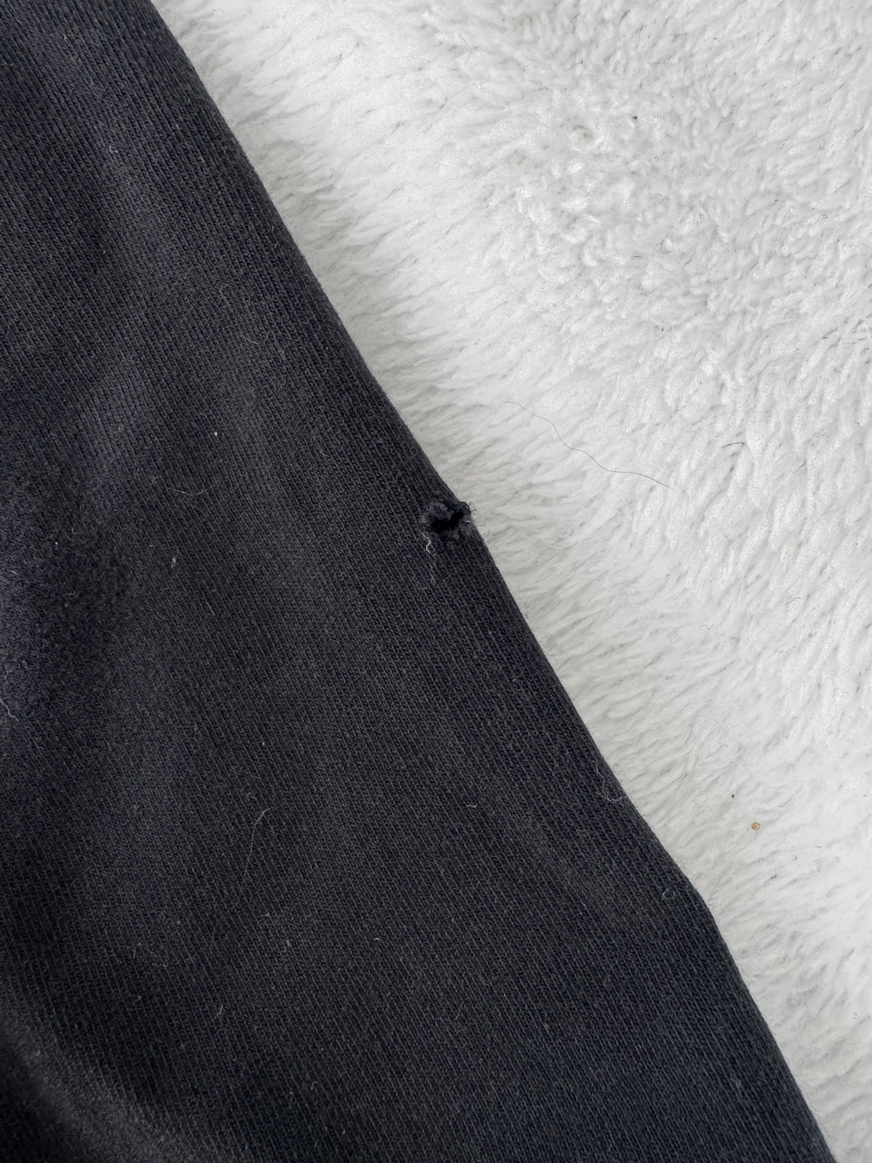 Old Navy 12-18 mois *petit trou