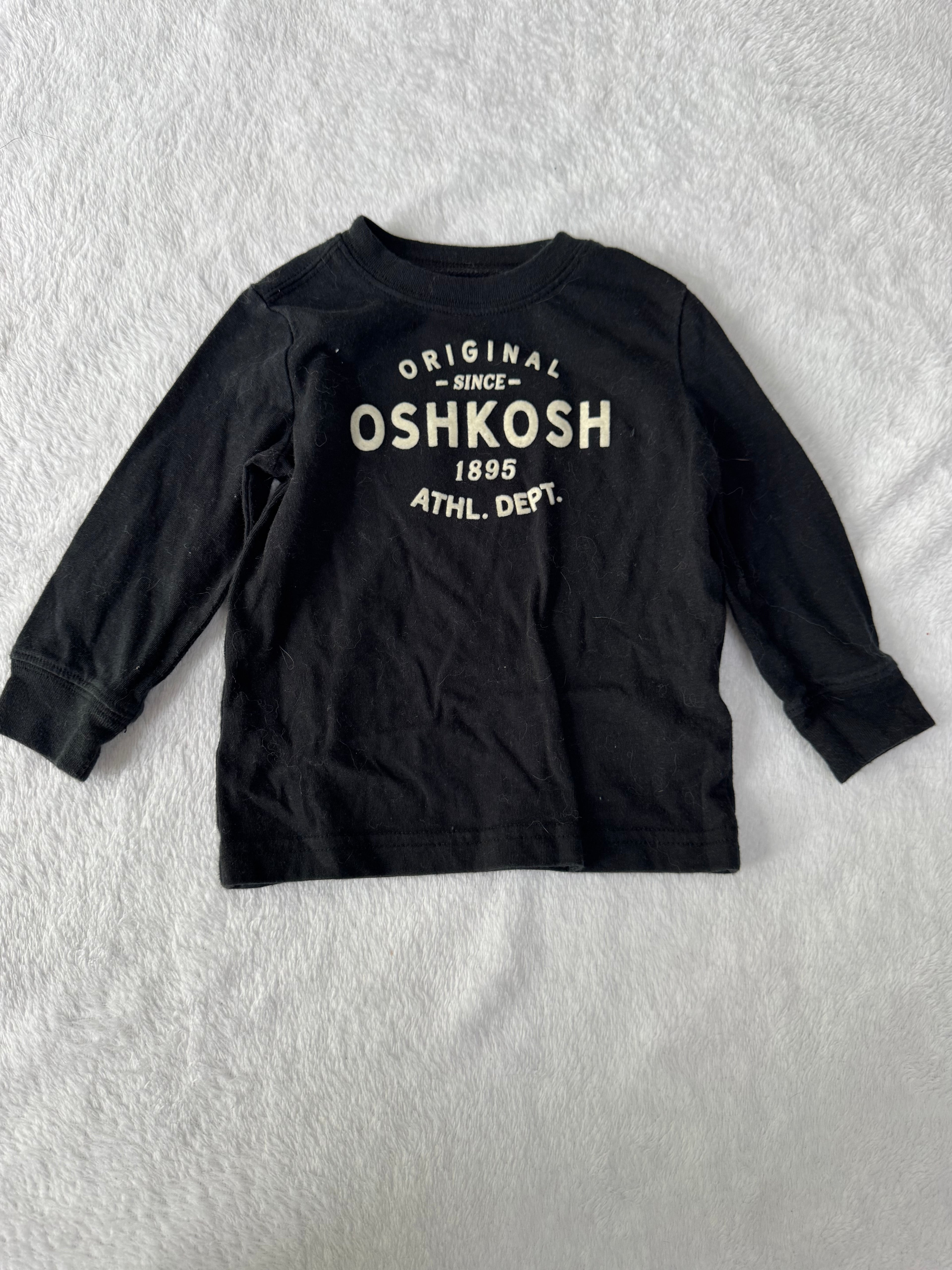 Oshkosh 12 mois *un peu mousseux
