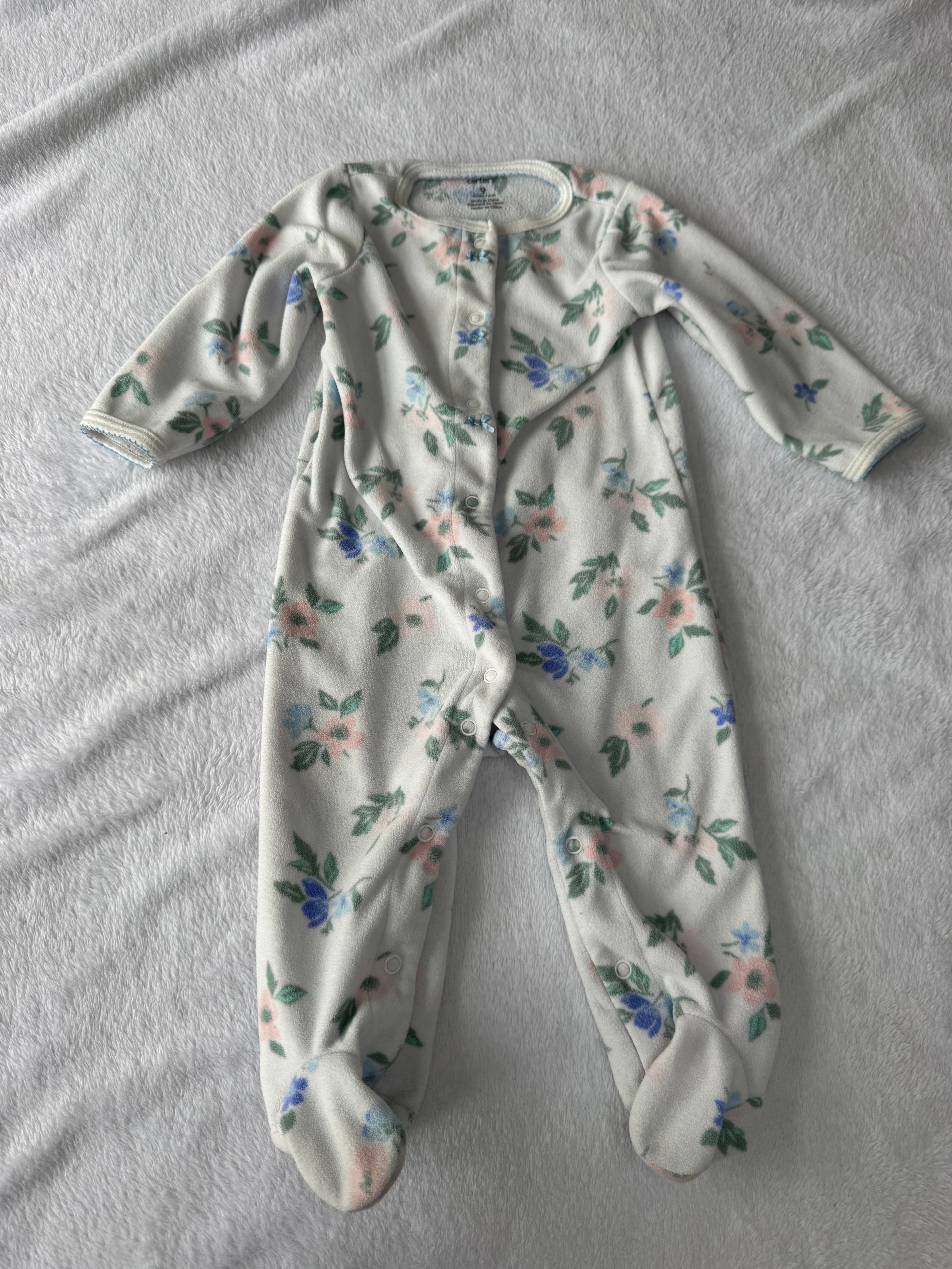 Carters 9 mois *polar bien porté, petites taches