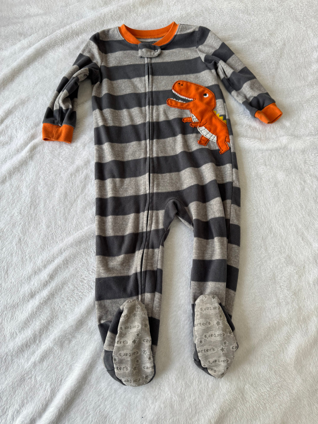 Carters 2 ans *polar bien porté, trous aux pieds