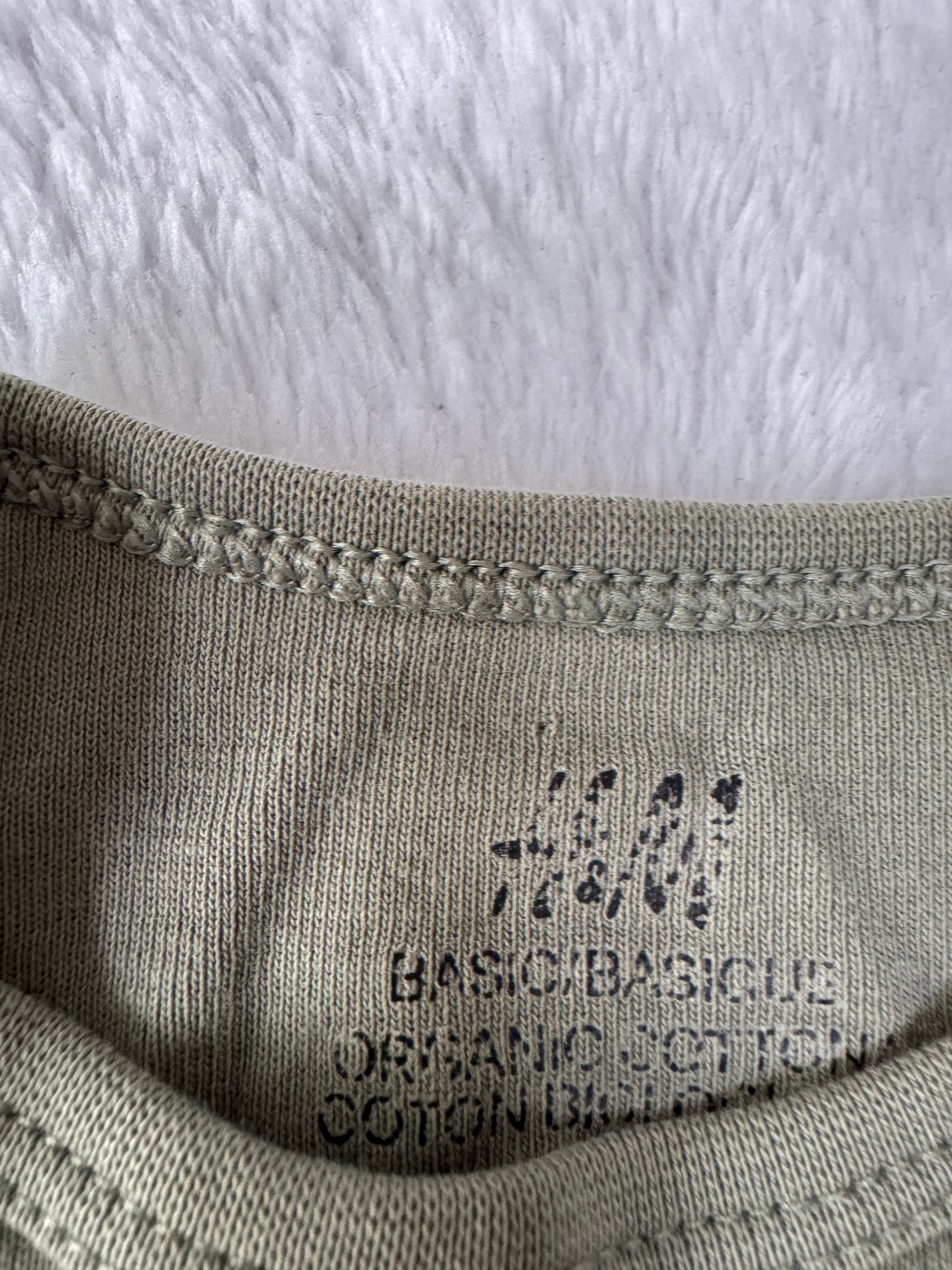 H&M 2-4 mois *mini trou