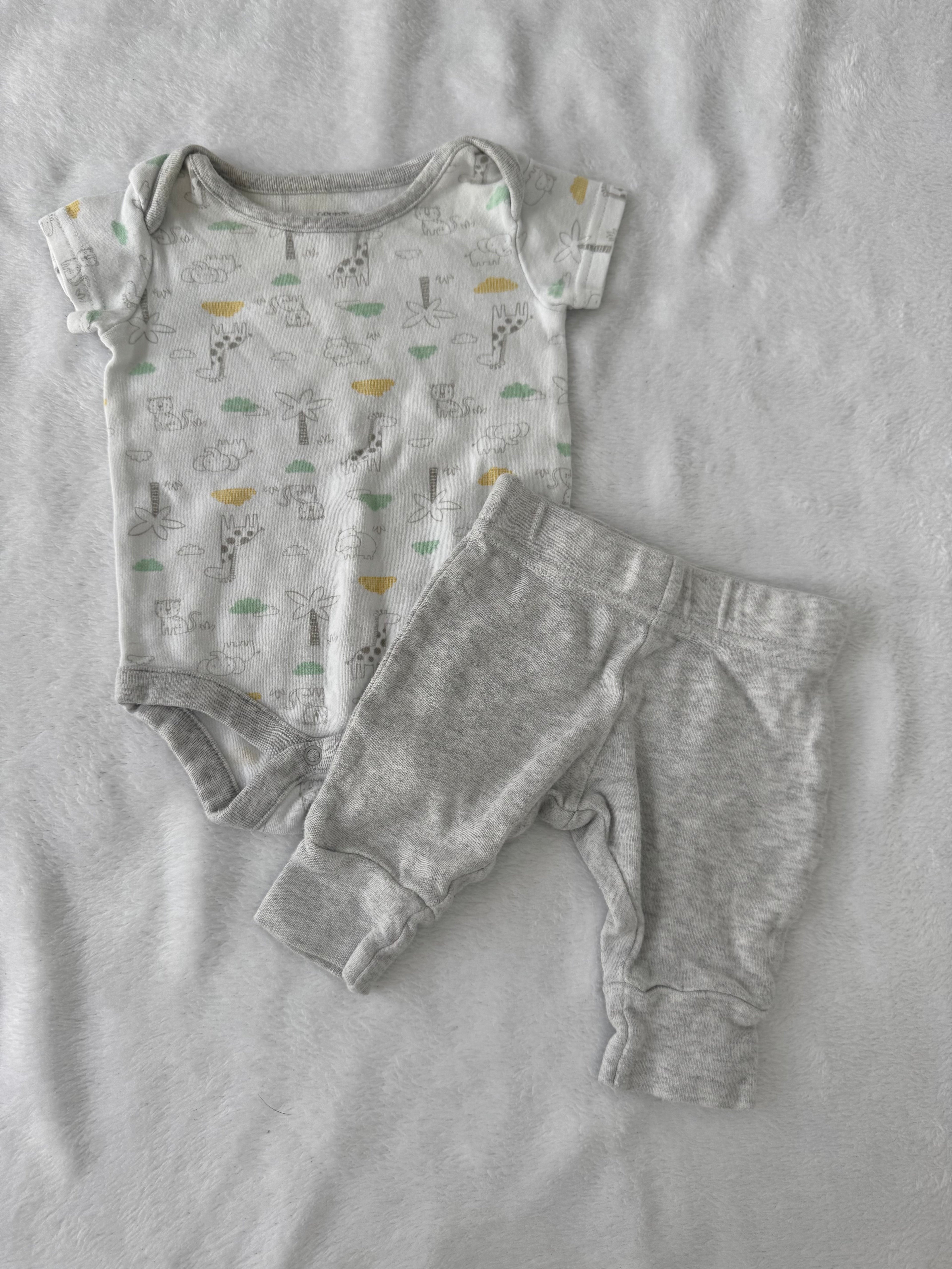 George | nouveau-né *petite tache