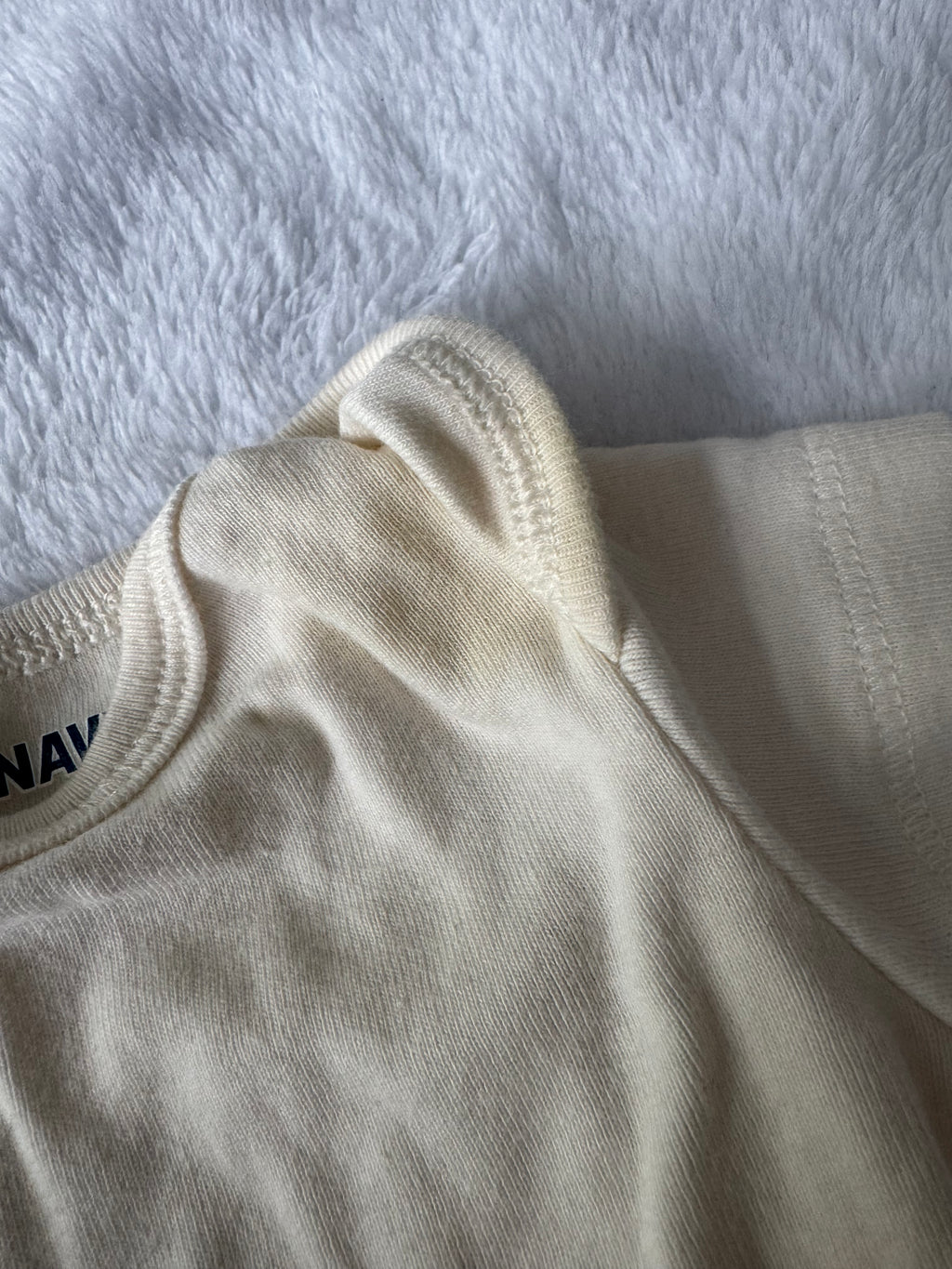 Old Navy nouveau-né *petite tache