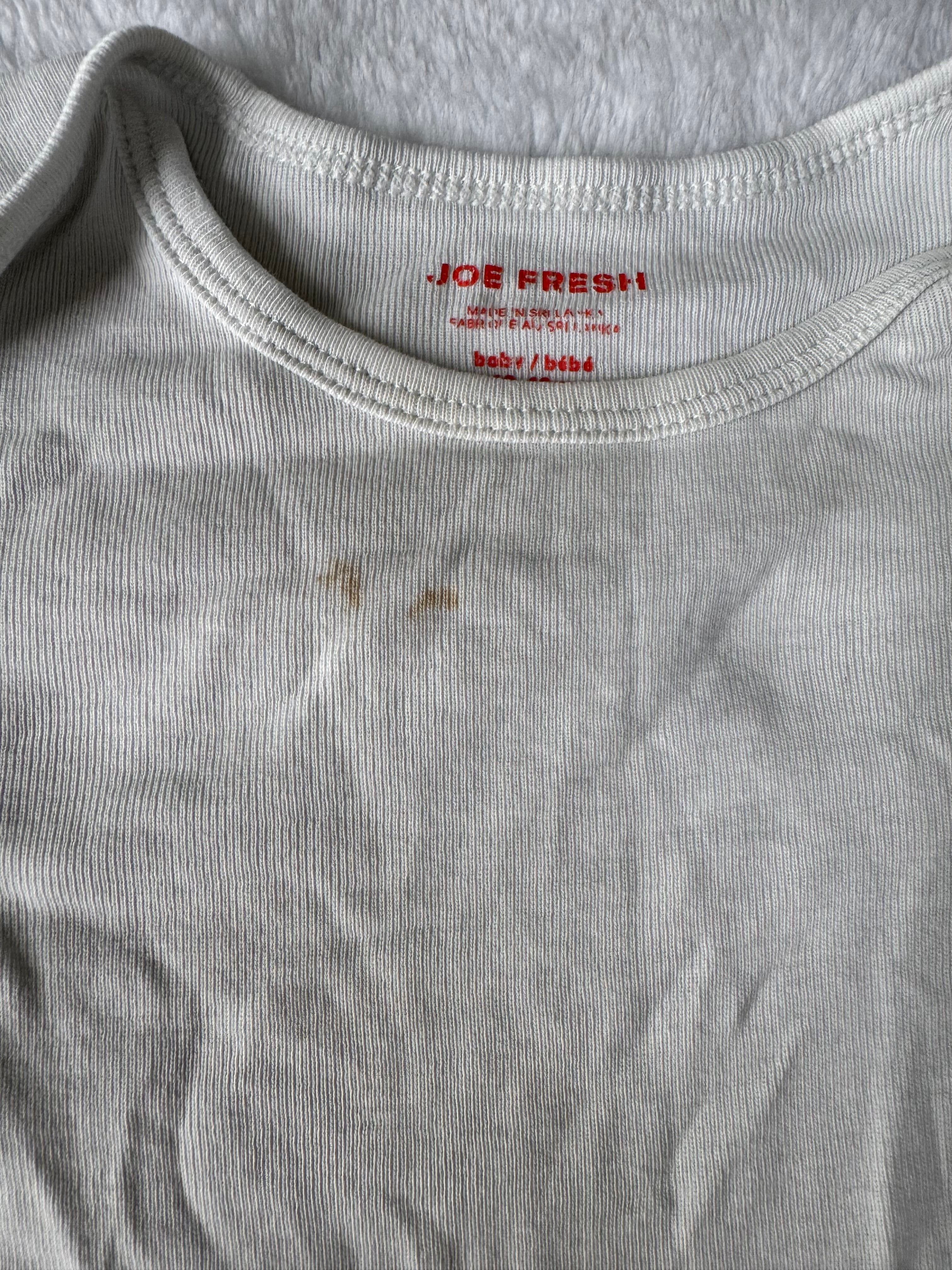 Joe Fresh 12-18 mois *taché et défraîchi