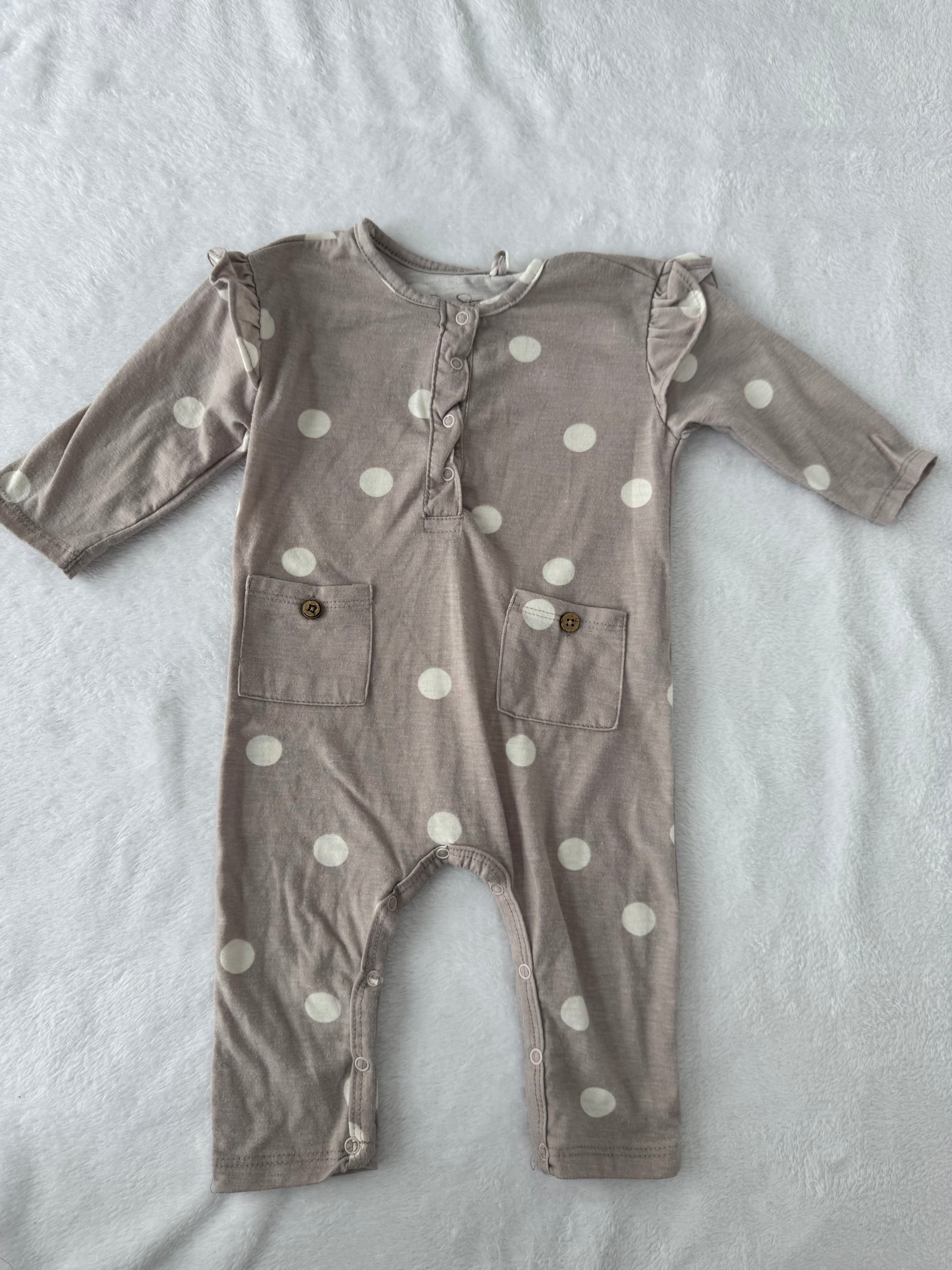 Jessica simpson 6-9 mois *un peu mousseux