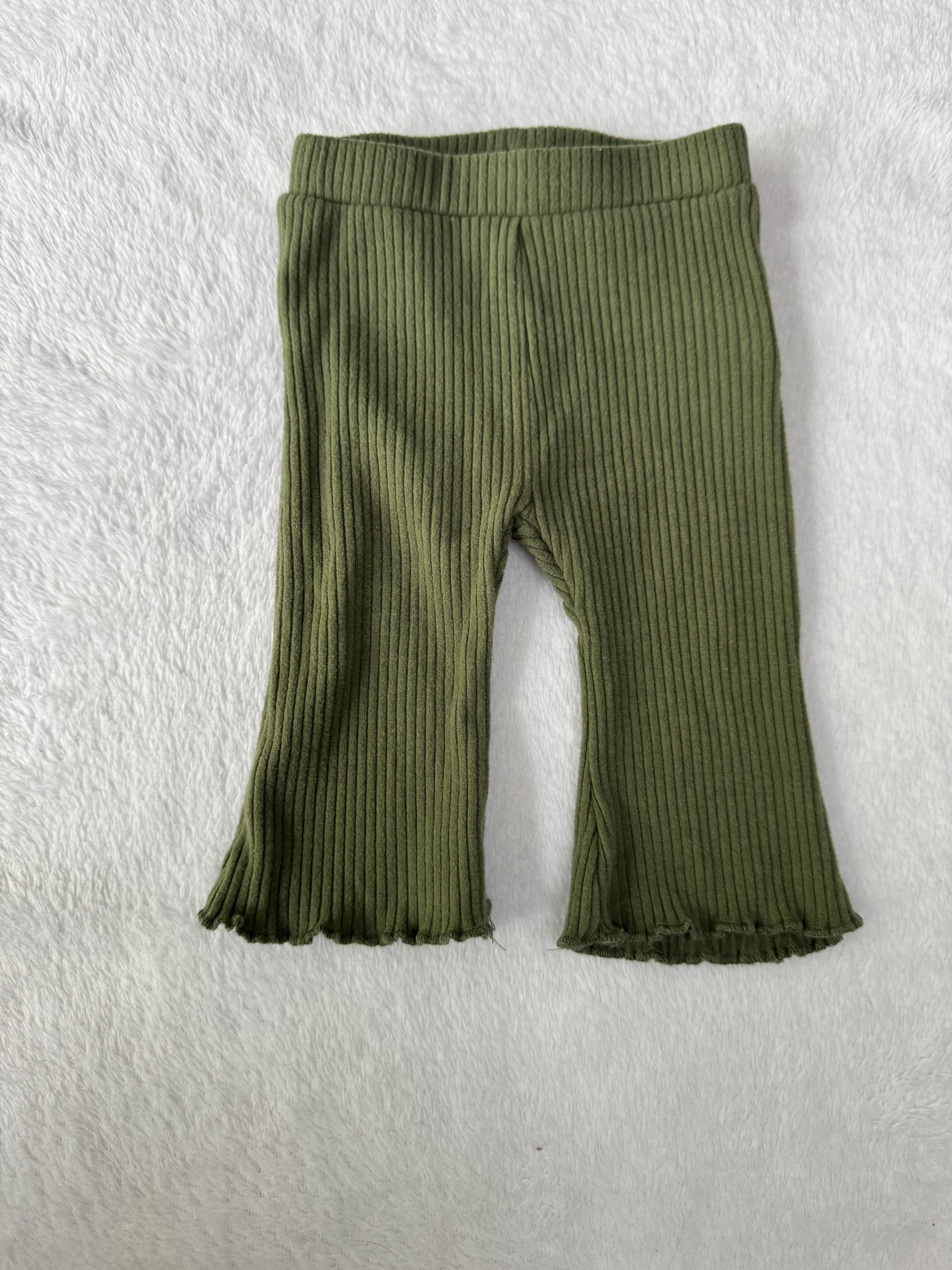 Old Navy 0-3 mois *un peu mousseux
