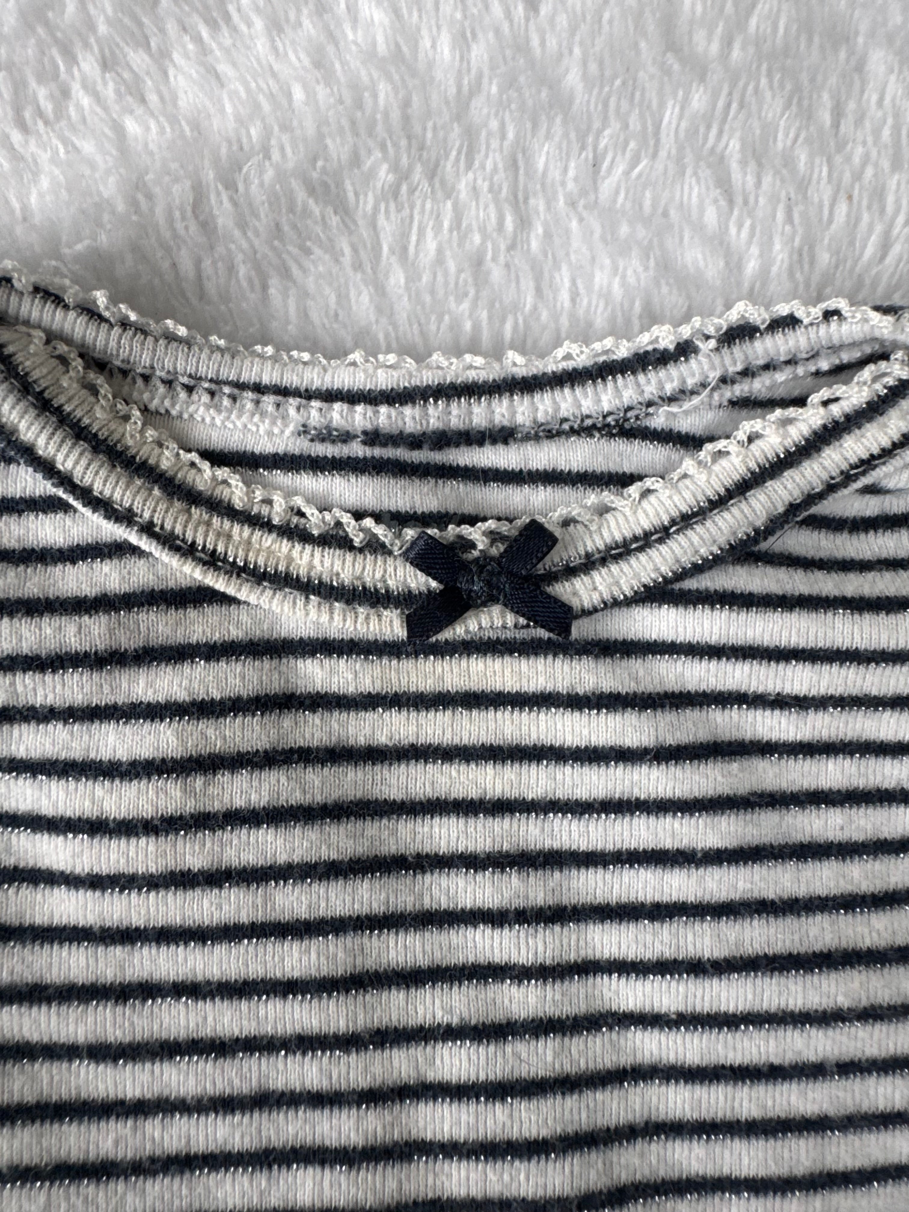 Carters 6 mois *col jauni, brillant