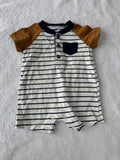 Carters 3 mois *petites taches