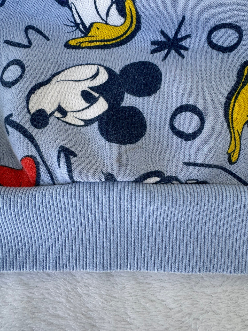 Mickey and friends 6 ans *quelques taches