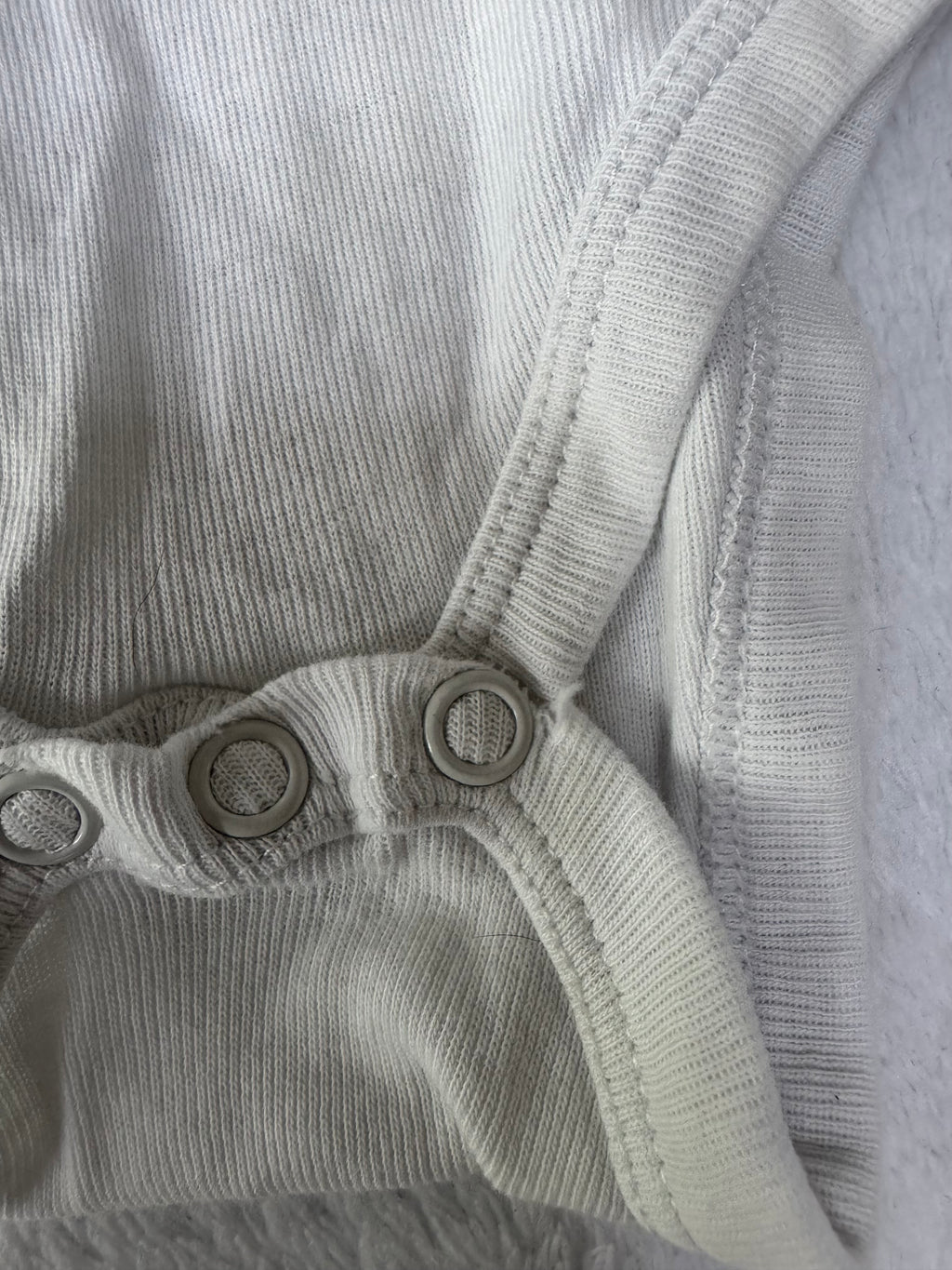 Joe Fresh 12-18 mois *petite tache et défraîchi