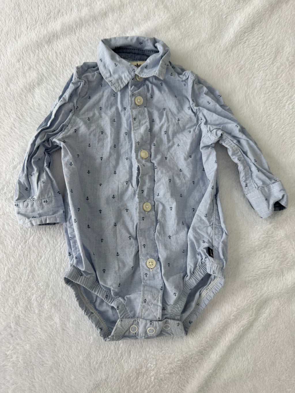 Baby B’gosh 9 mois *petite tache