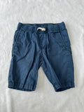 H&M 5-6 ans *mini trou poche arrière, un peu délavé