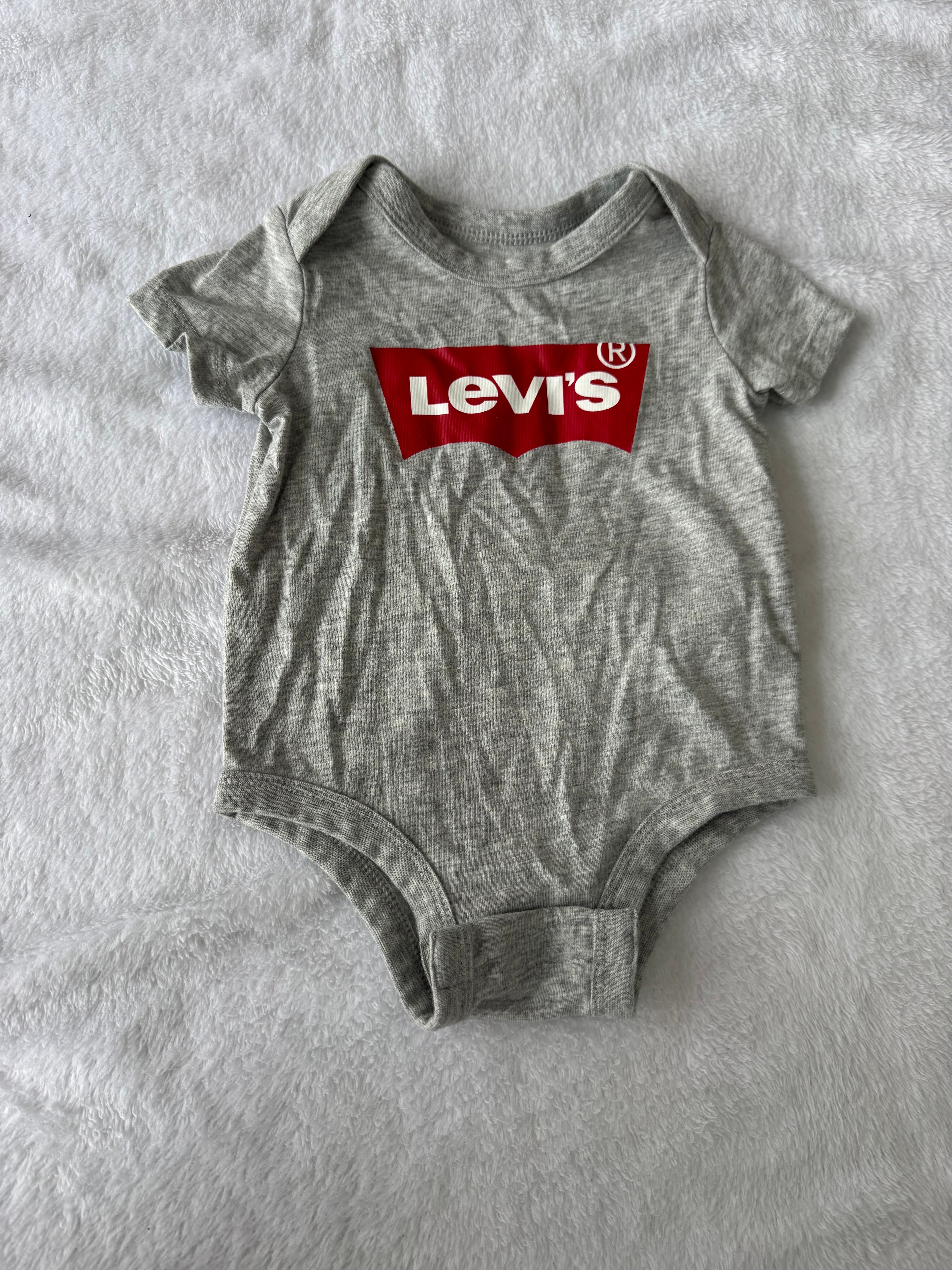 Levis 6 mois