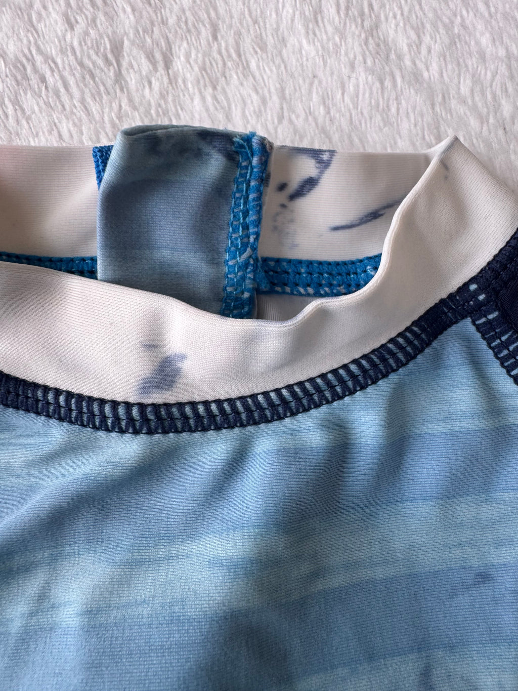 Joe Fresh 3-6 mois *plusieurs taches d’encre