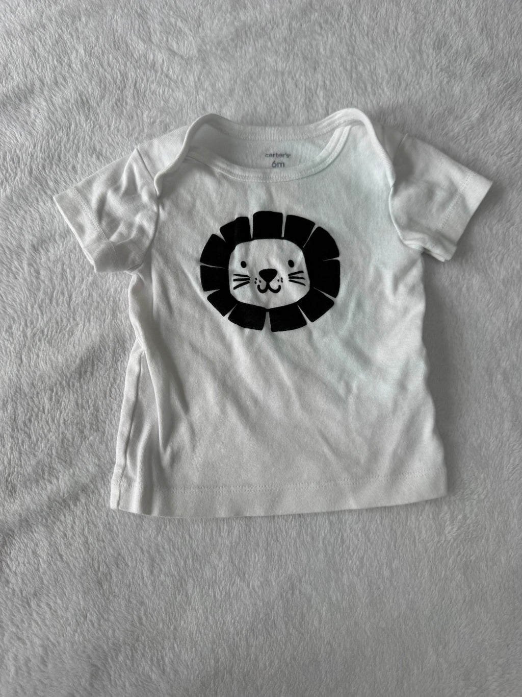 Carters 6 mois *petites taches