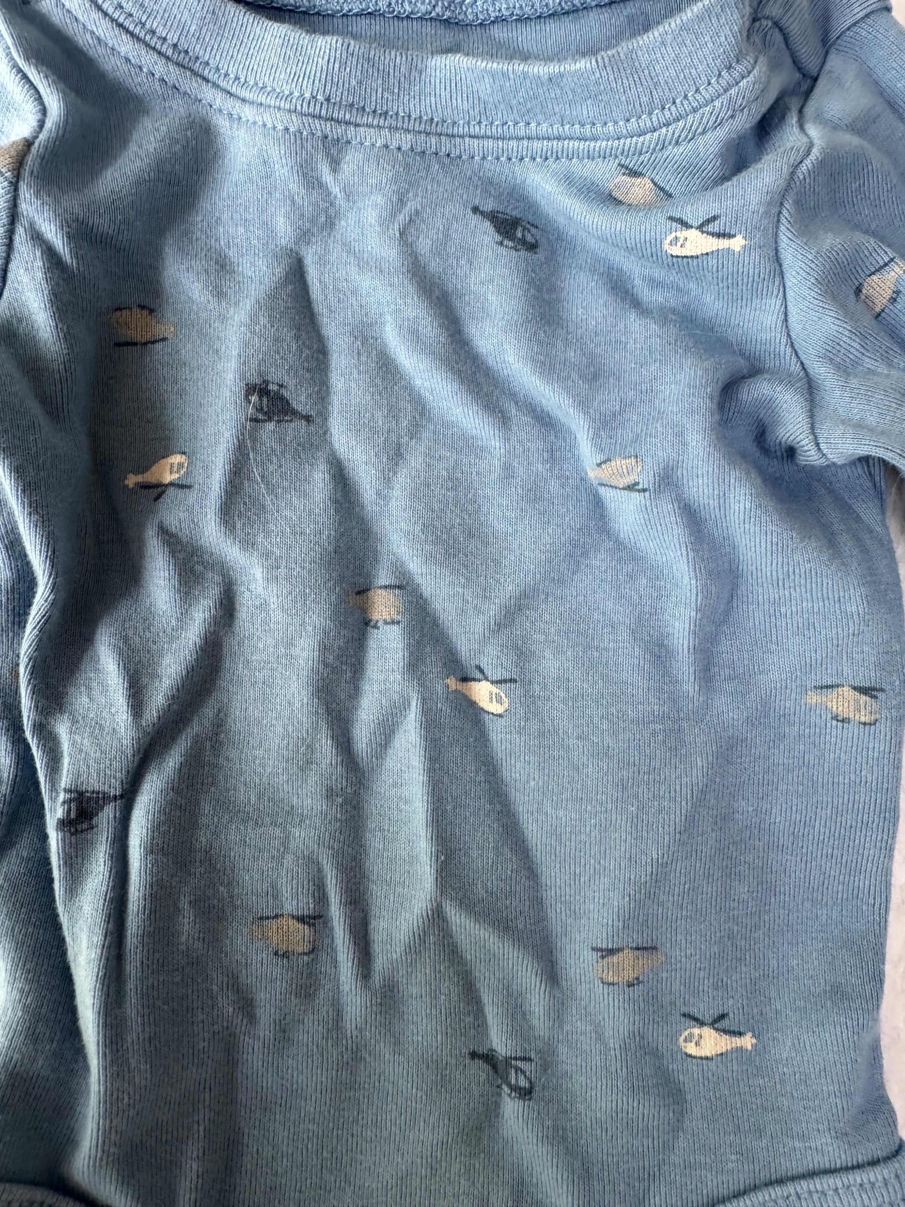 Carters nouveau-né *petite tache, un peu mousseux