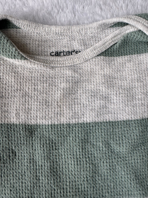 Carters 6 mois *petites taches, mousseux