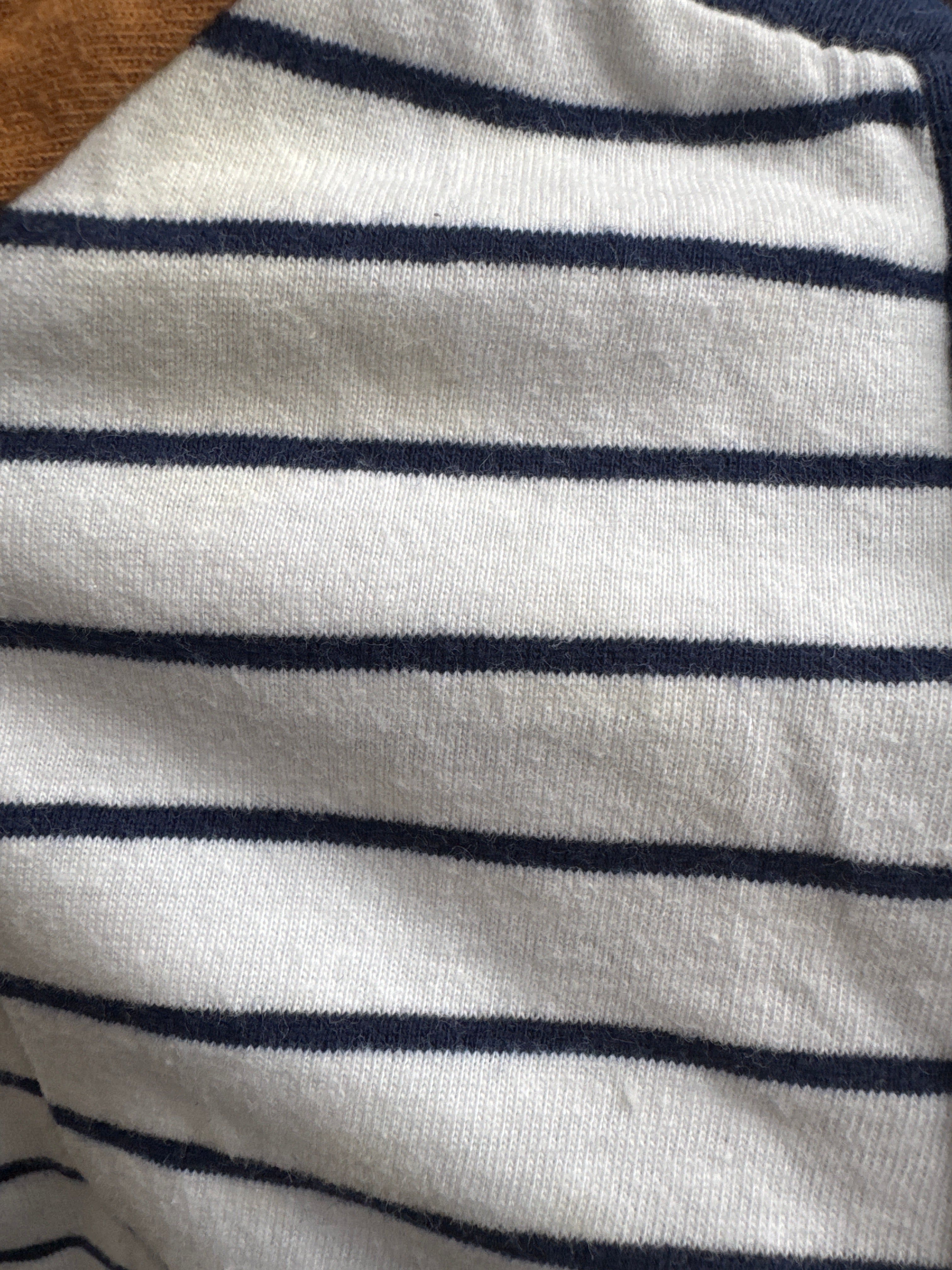 Carters 3 mois *petites taches