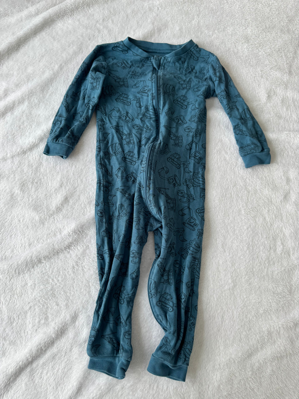 George 2 ans *petit trou