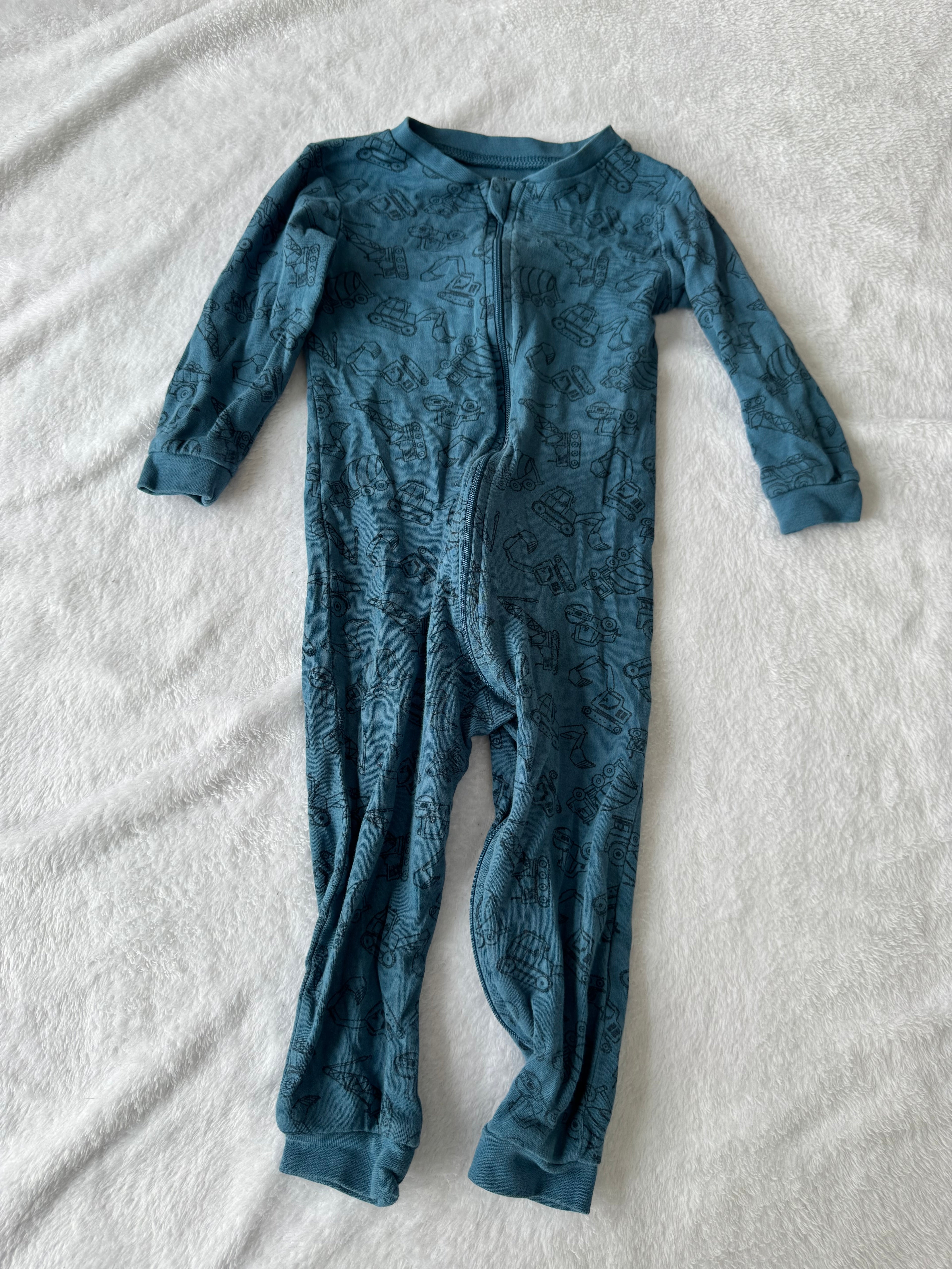 George 2 ans *petit trou