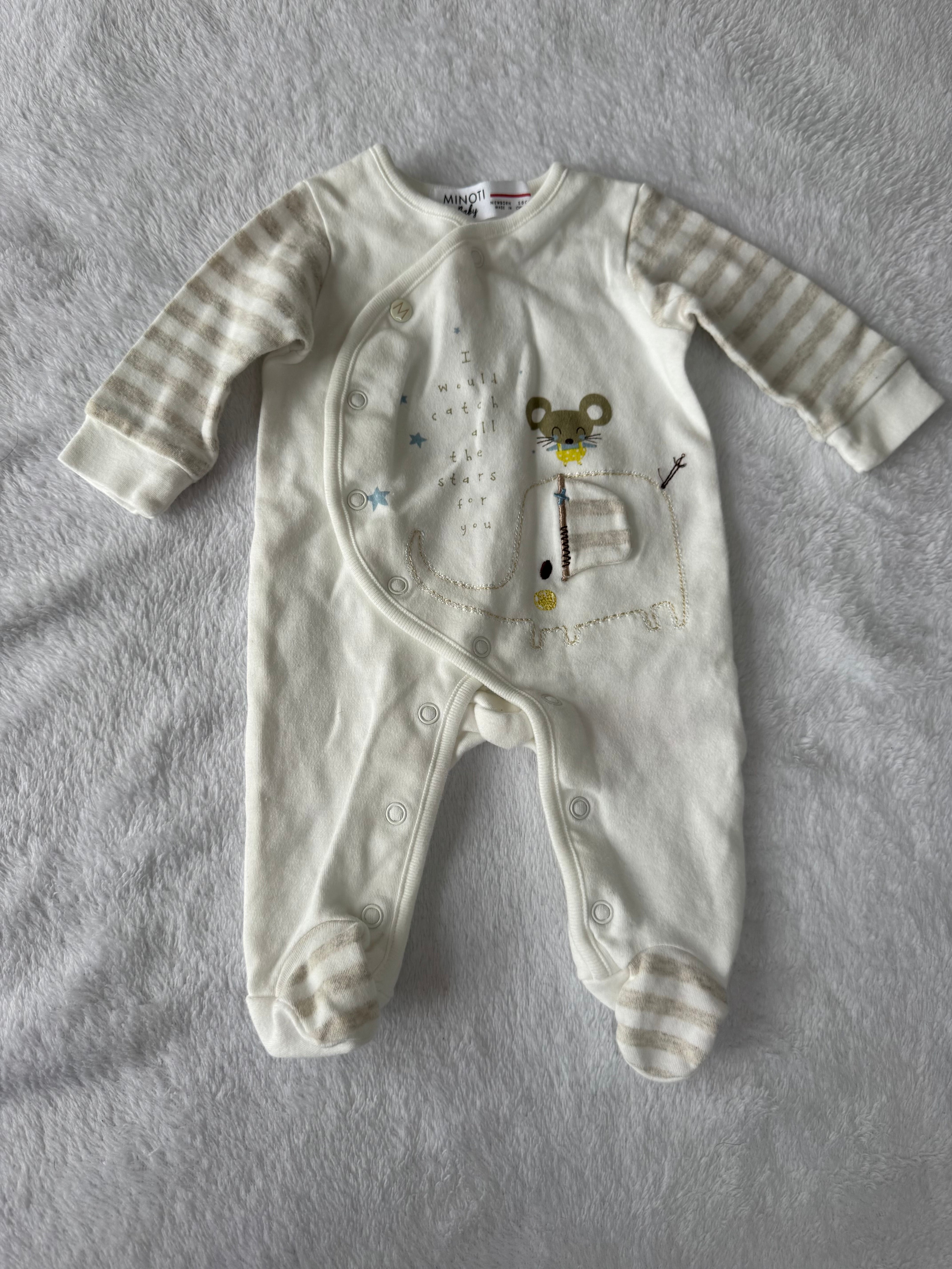 Minoti baby nouveau-né