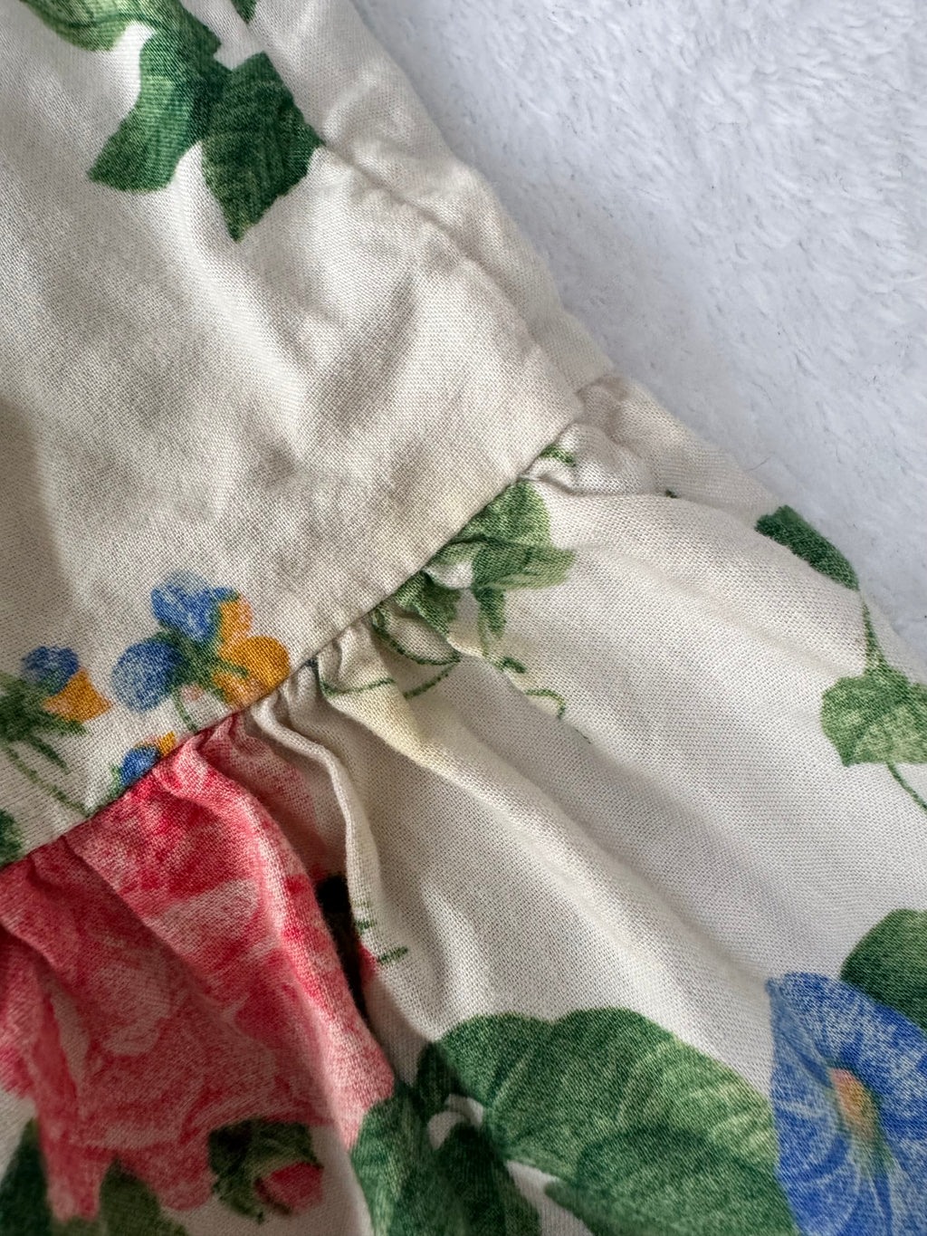 Old Navy 18-24 mois *plusieurs taches