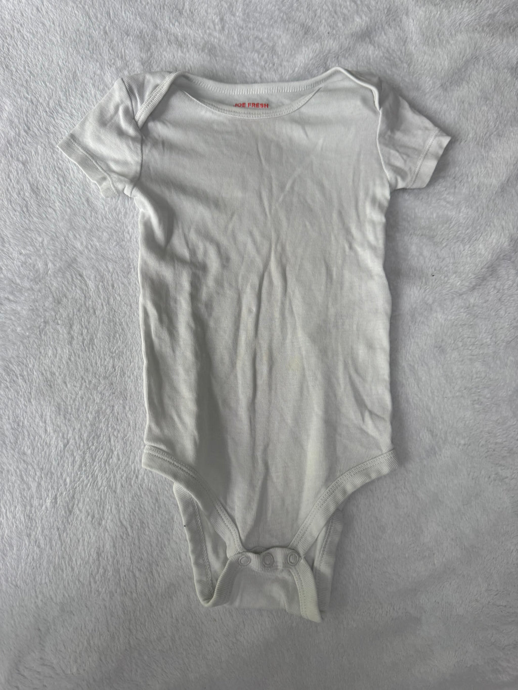Joe Fresh 12-18 mois *petite tache et défraîchi