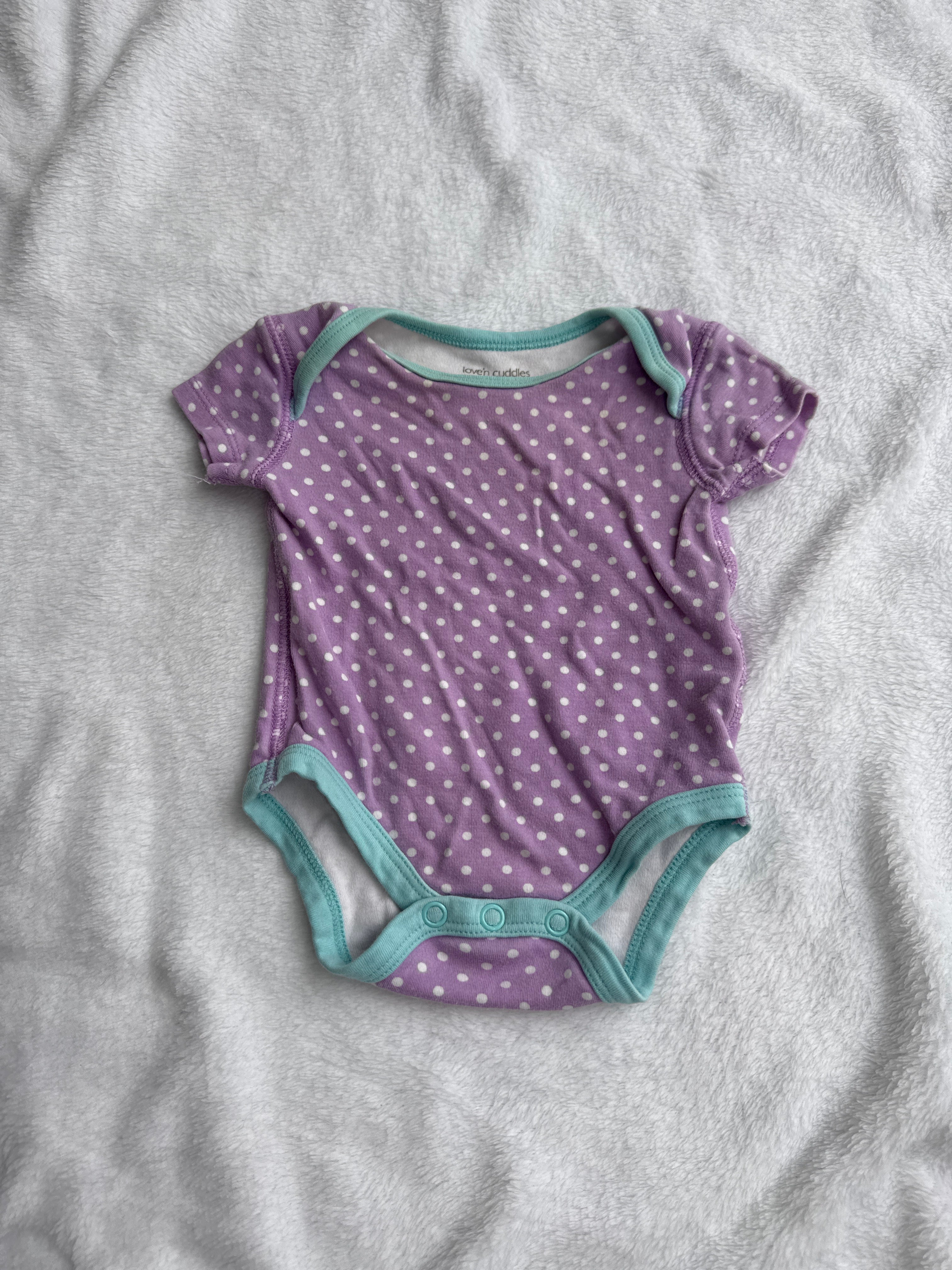 Love’n cuddles 1 mois