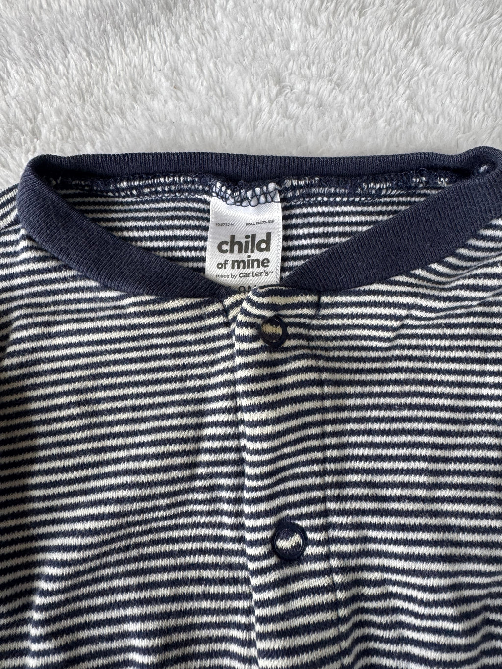 Carters 6-9 mois *col jauni