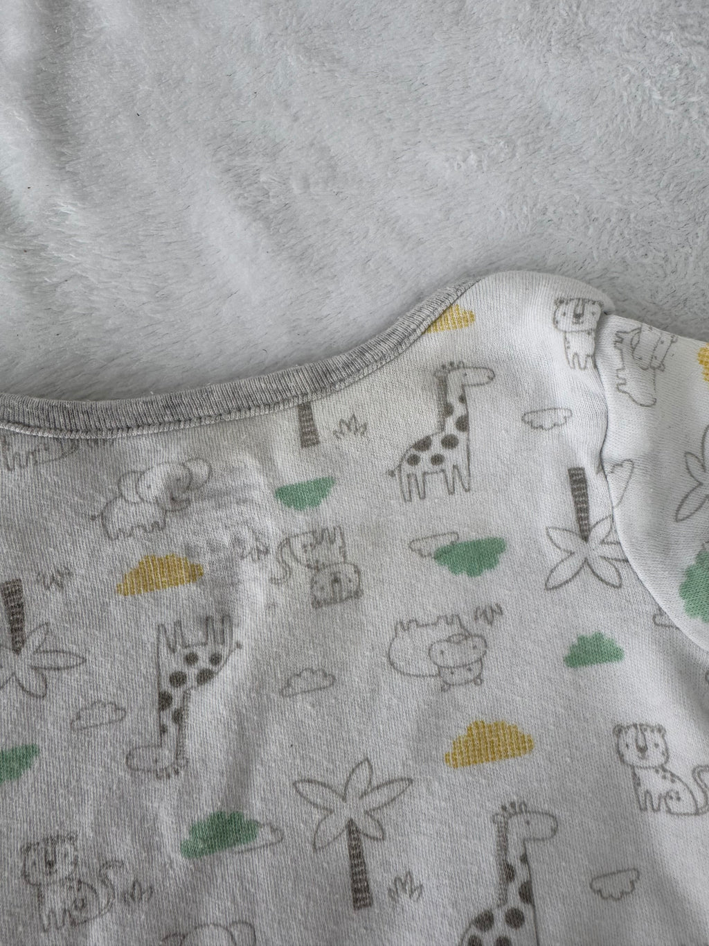 George | nouveau-né *petite tache